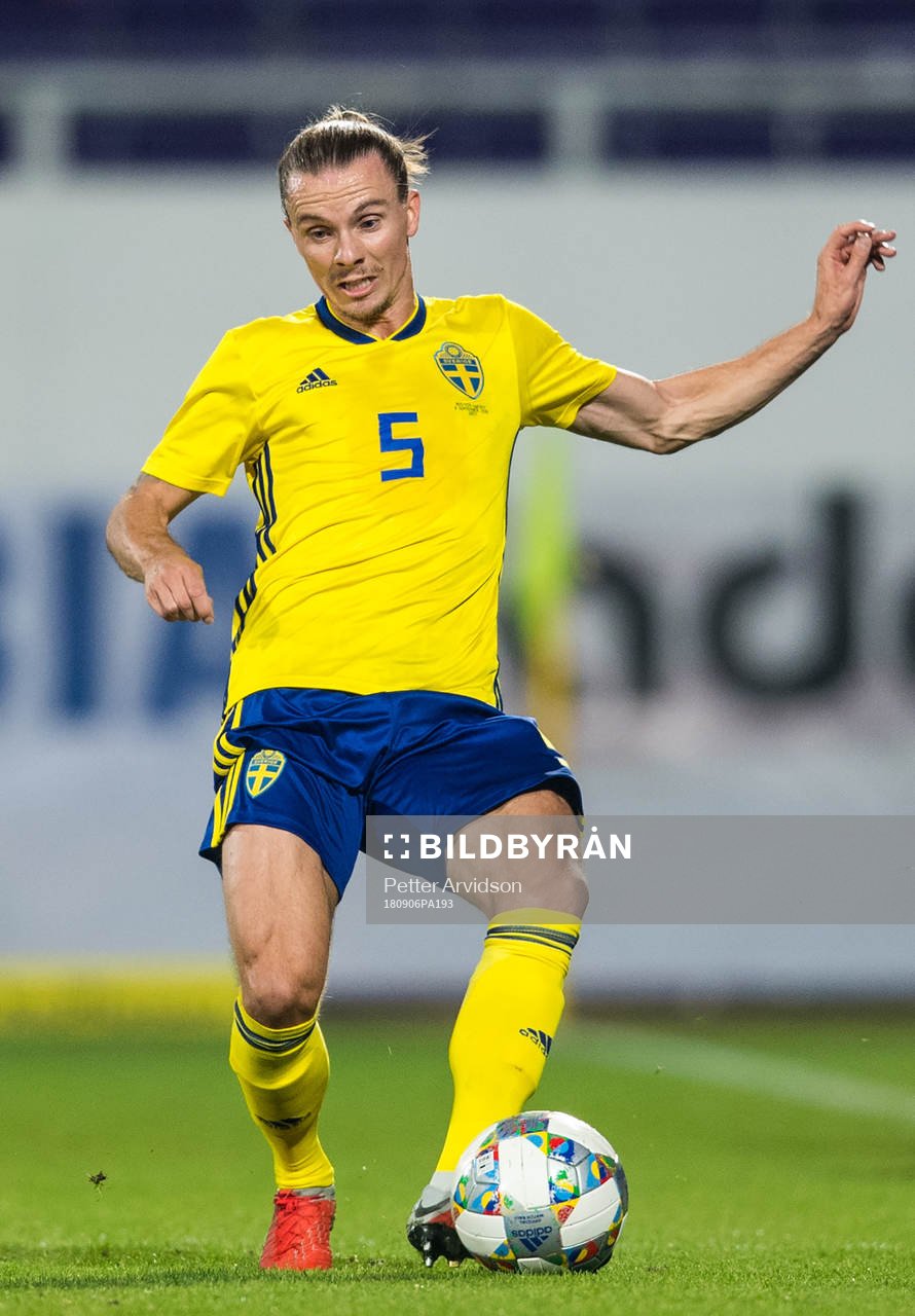 Niklas Hult of Sweden