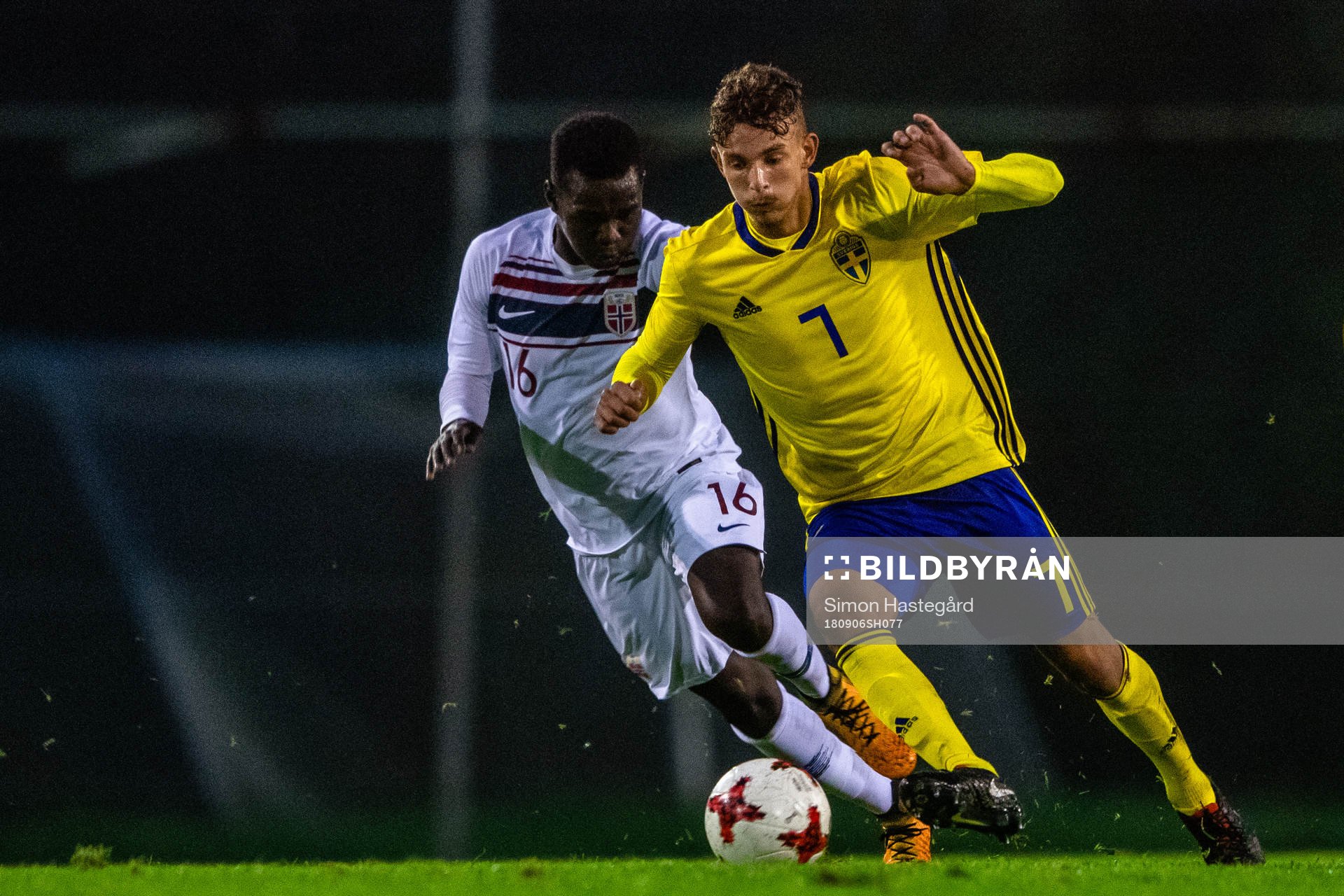 Norges Joshua Gaston Kitolano och Sveriges Oliver Verona