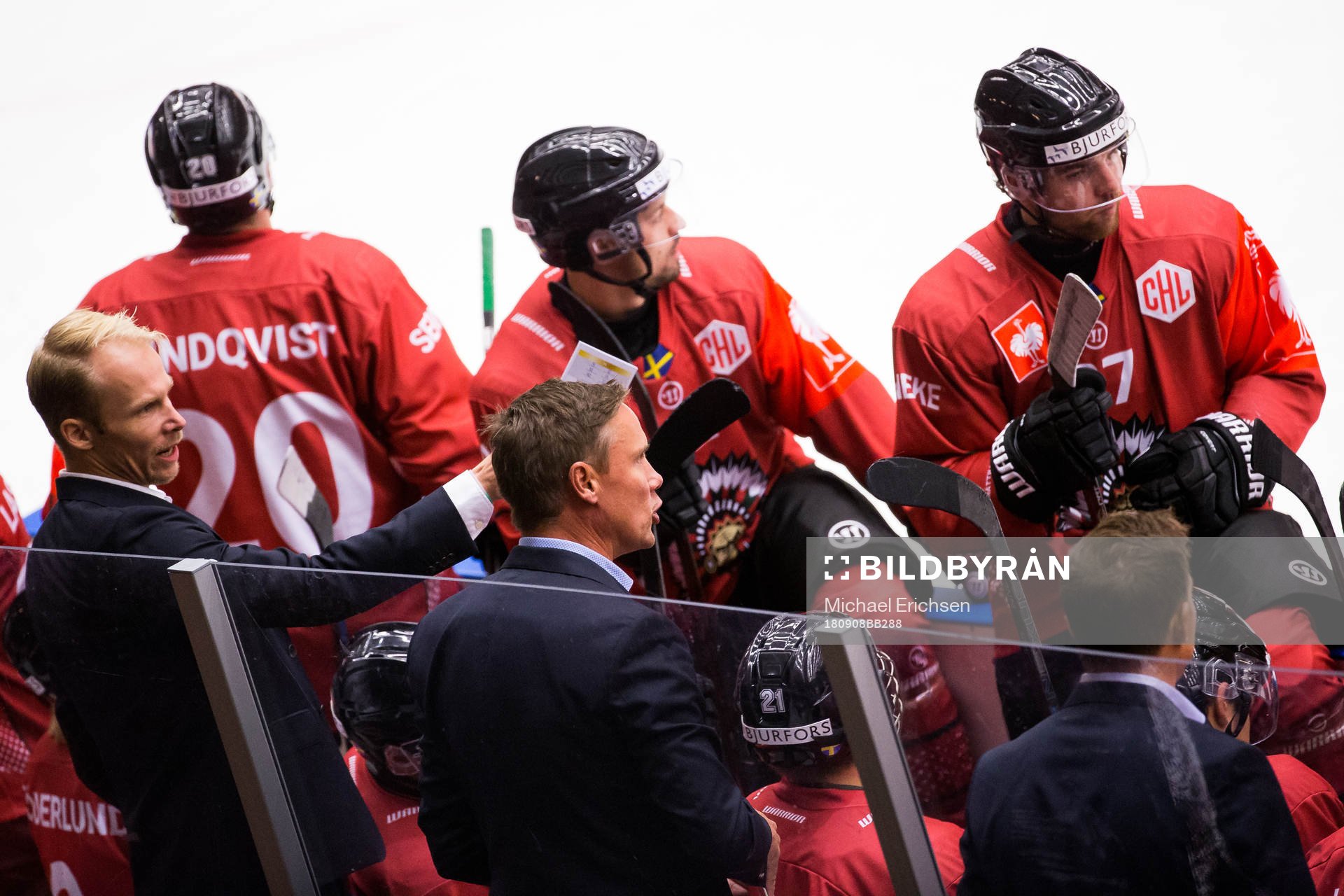 Assistant coach Johan Lundskog and head coach Roger