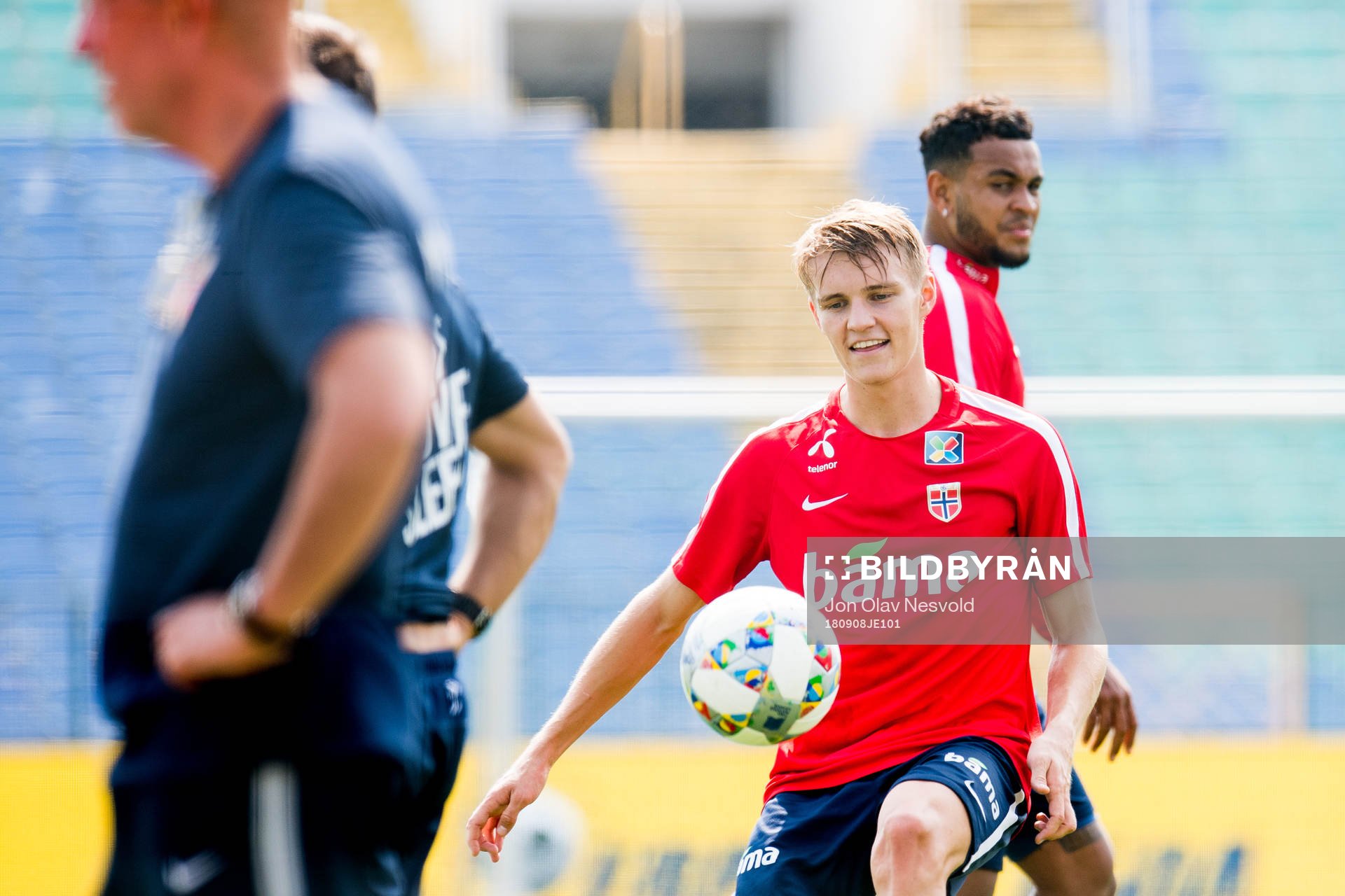 Martin Ødegaard and Joshua King of Norway