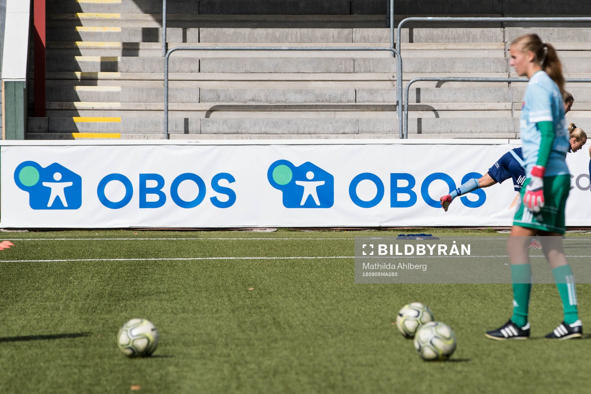 OBOS skyltar inför fotbollsmatchen mellan FC Rosengård och Djurgården i Damallsvenskan den 8 september 2018 i Malmö. 