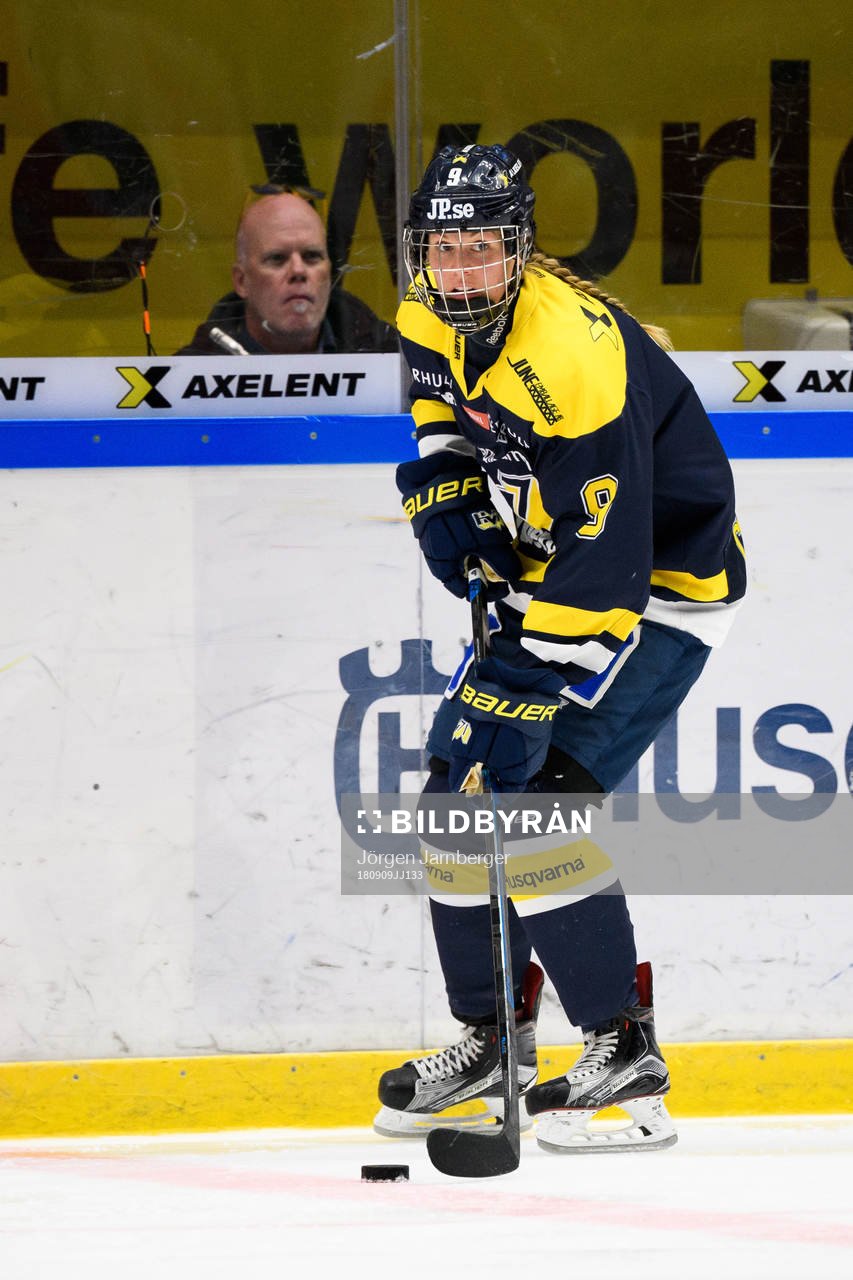 s Michelle Claesson
