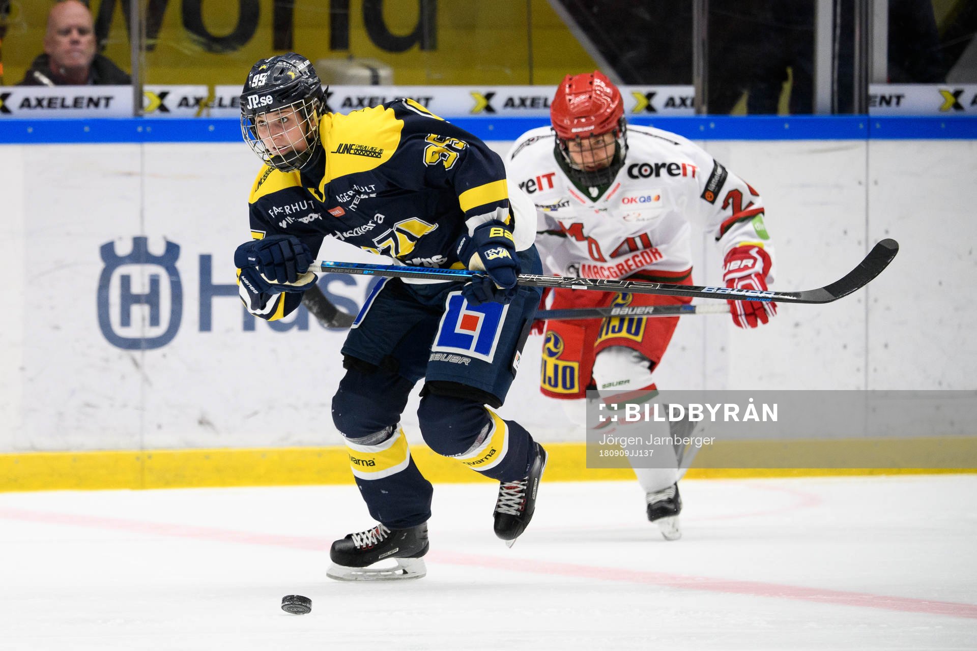 s Maja Jakobsson och Modos Marion Allemoz