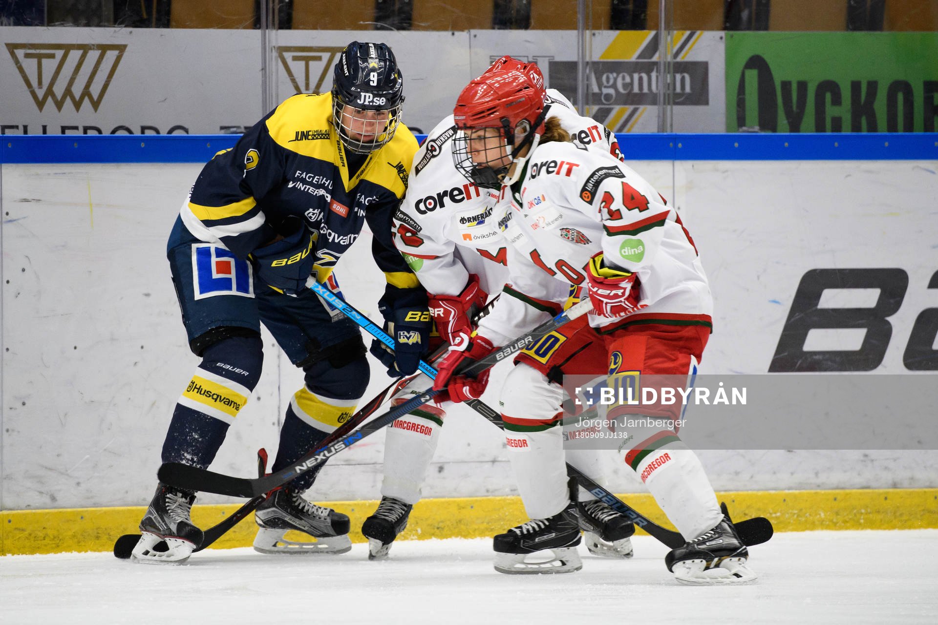 s Michelle Claesson och Modos Michela Cava