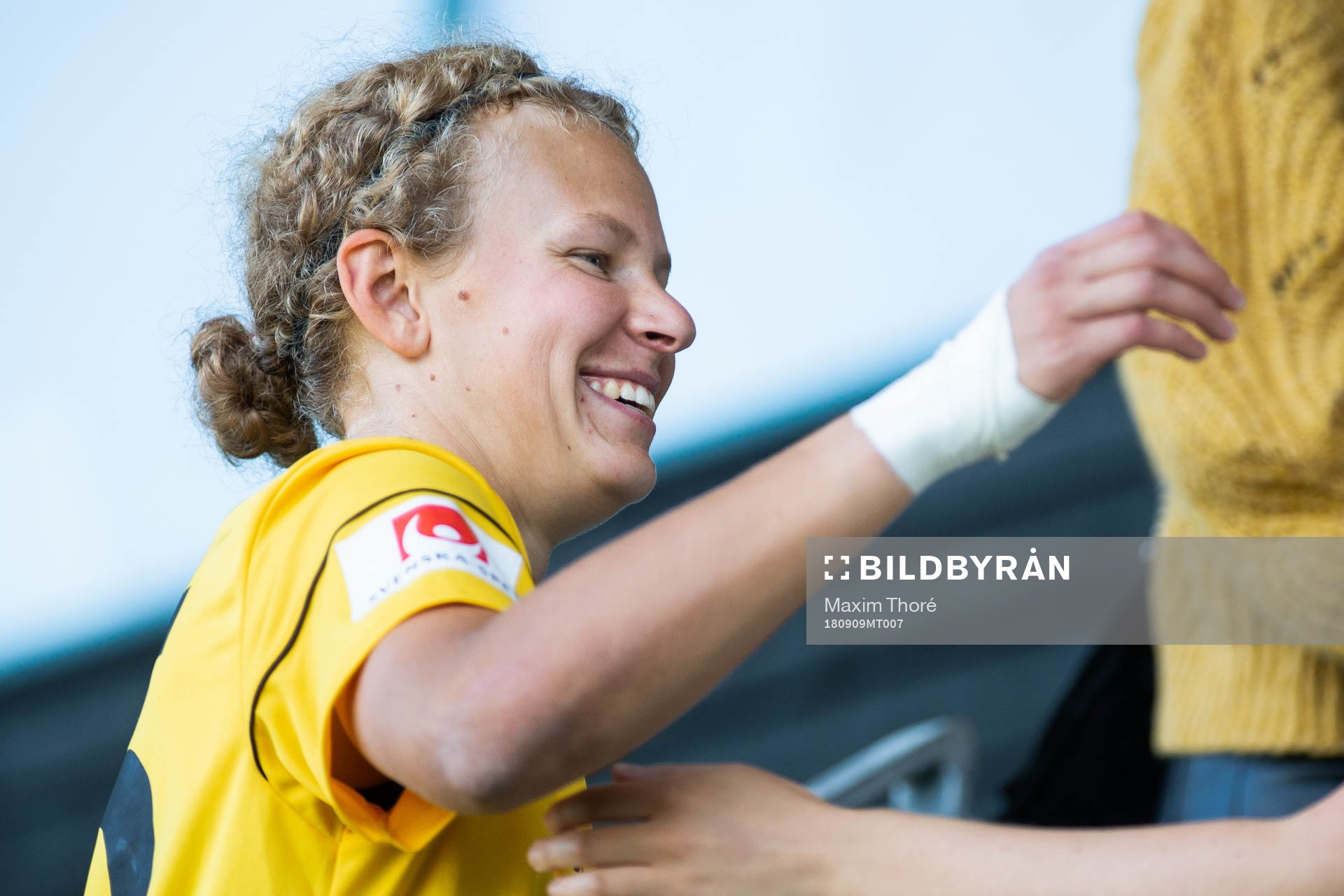 Piteås målvakt Cajsa Andersson jublar
