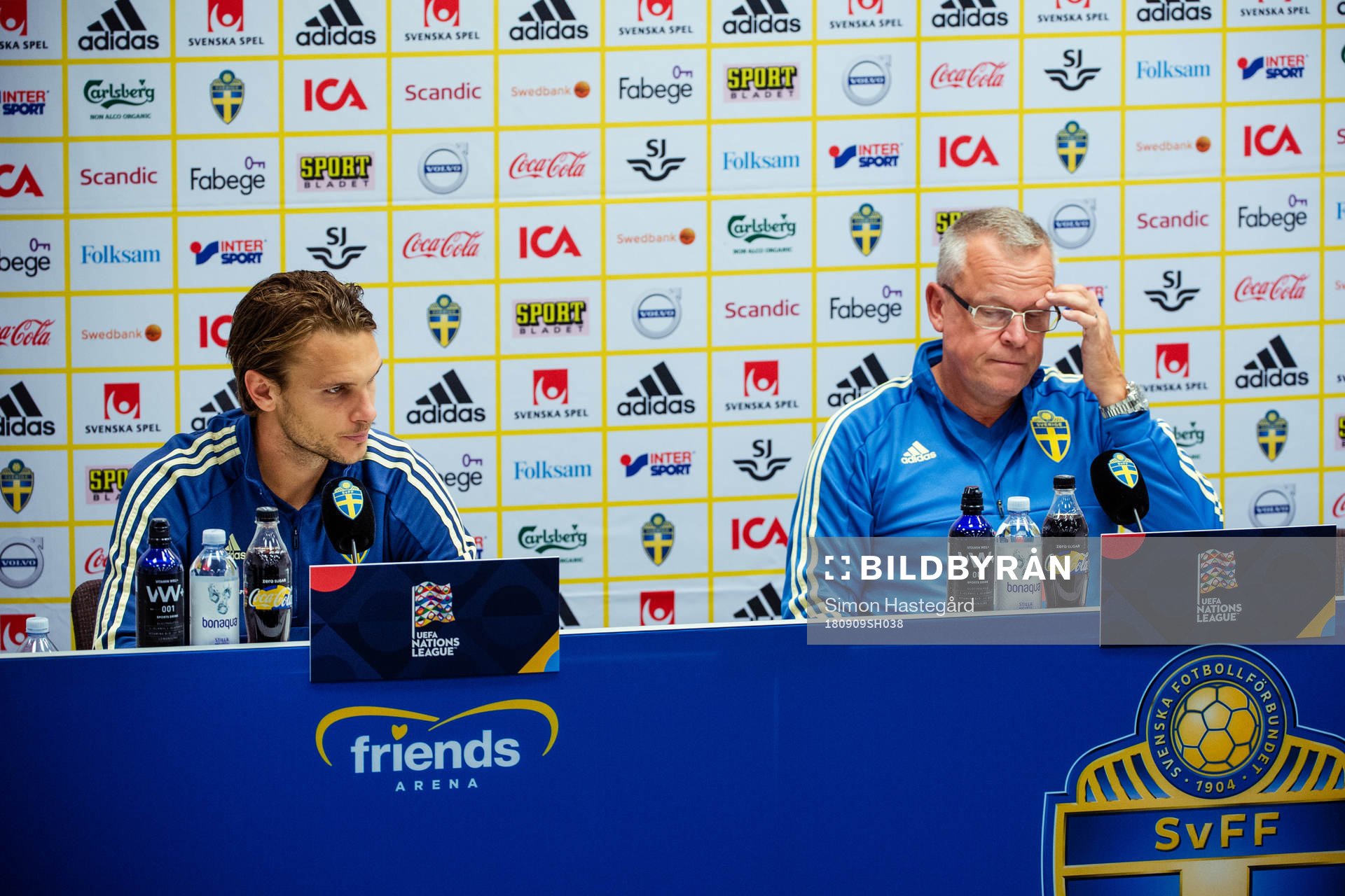 Albin Ekdal and head coach Janne Andersson of the Swedish