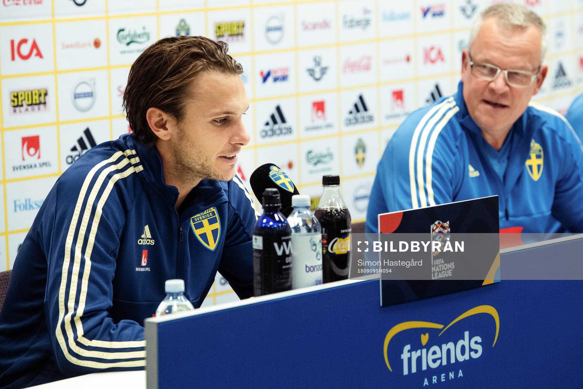 Albin Ekdal and head coach Janne Andersson of the Swedish