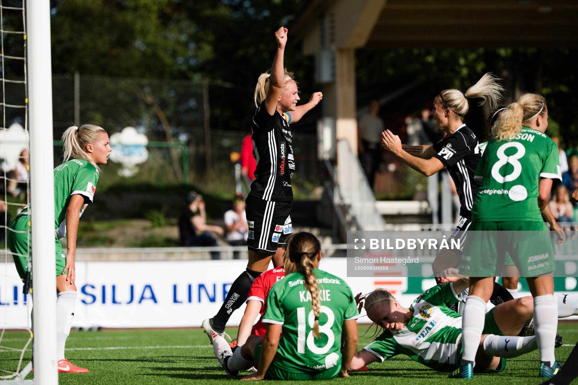 Piteås Ellen Löfqvist jublar