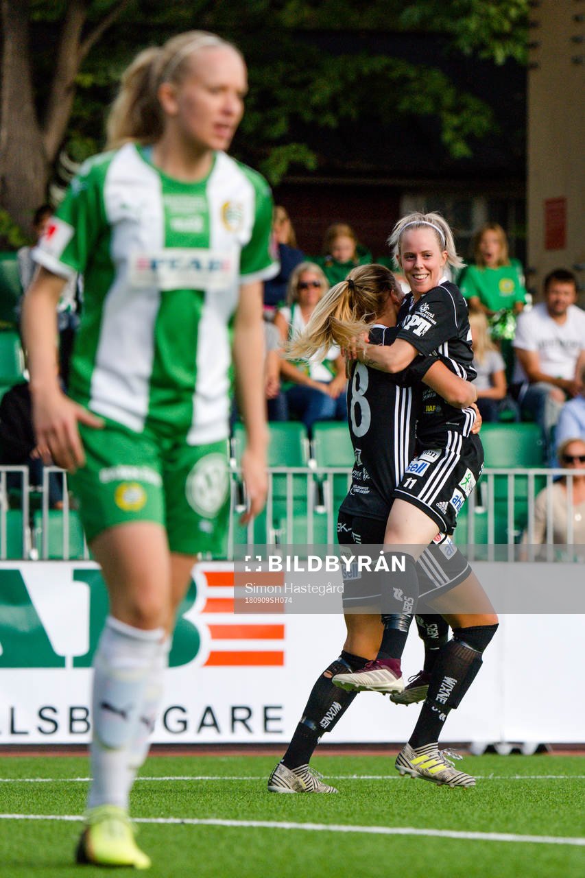 Piteås Cecilia Edlund jublar med Nina Jakobsson