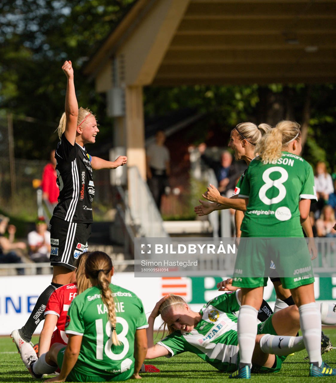 Piteås Ellen Löfqvist jublar