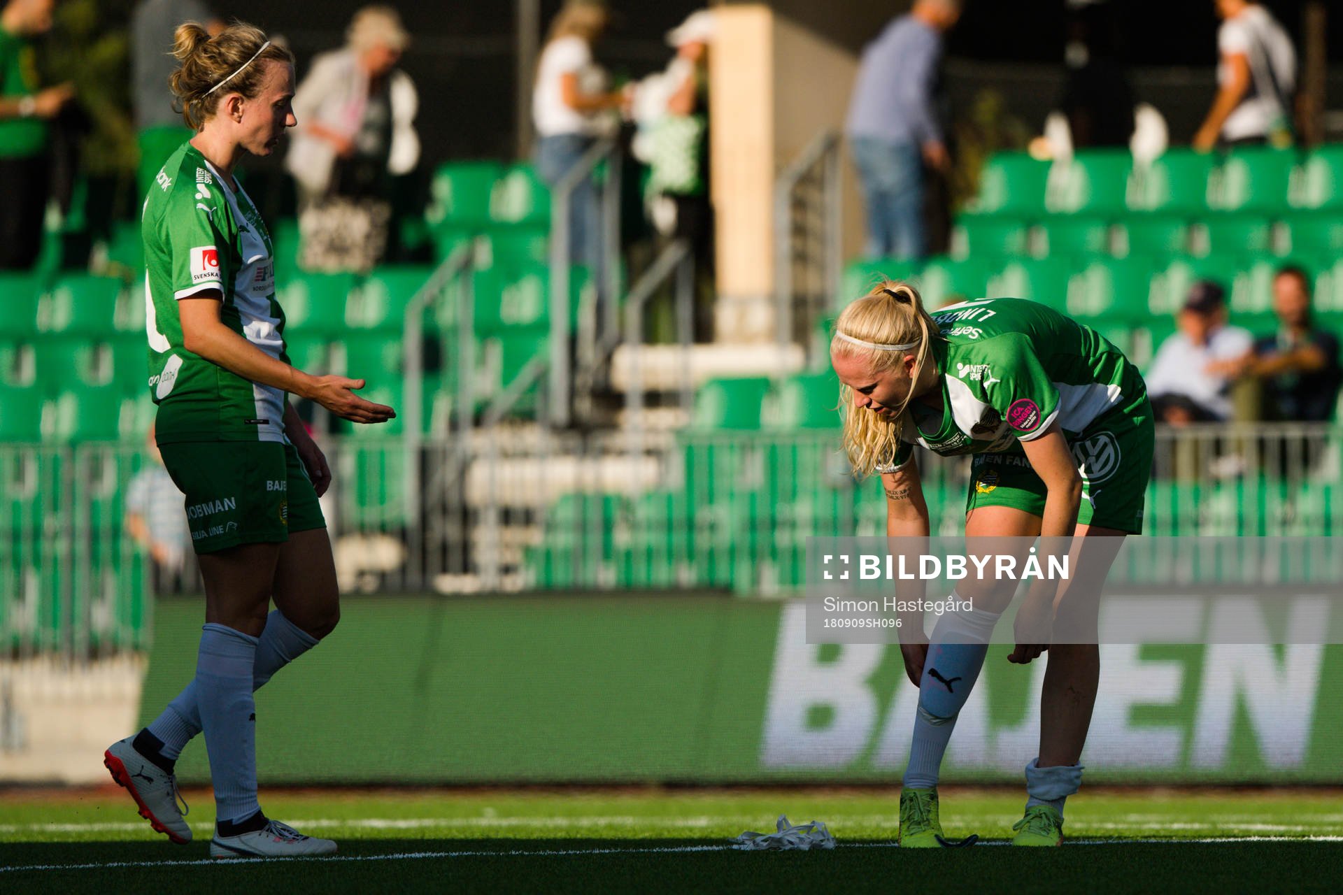 Hammarbys Olga Ekblom och Alexandra Lindberg deppar