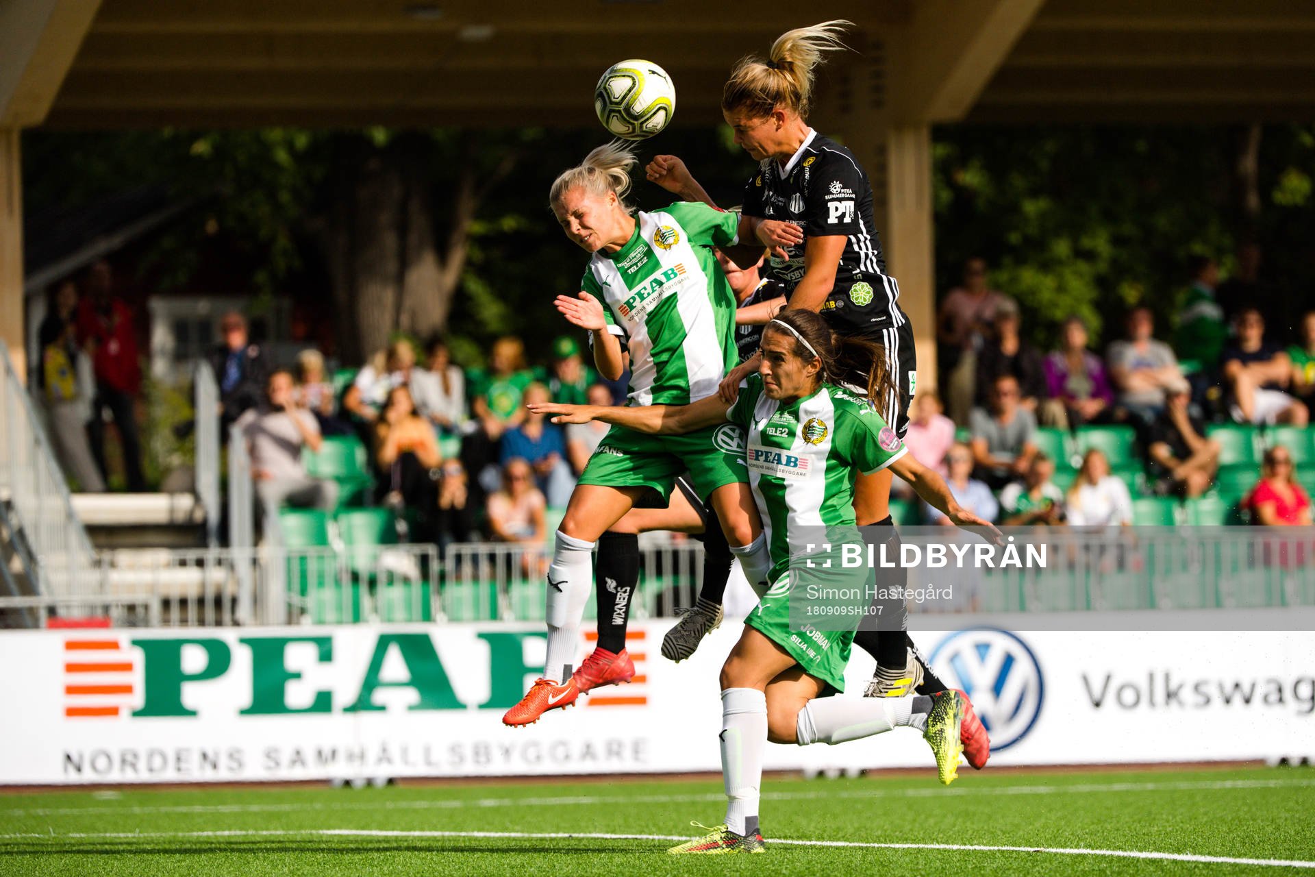 Hammarbys Alexandra Lindberg och Sejde Abrahamsson