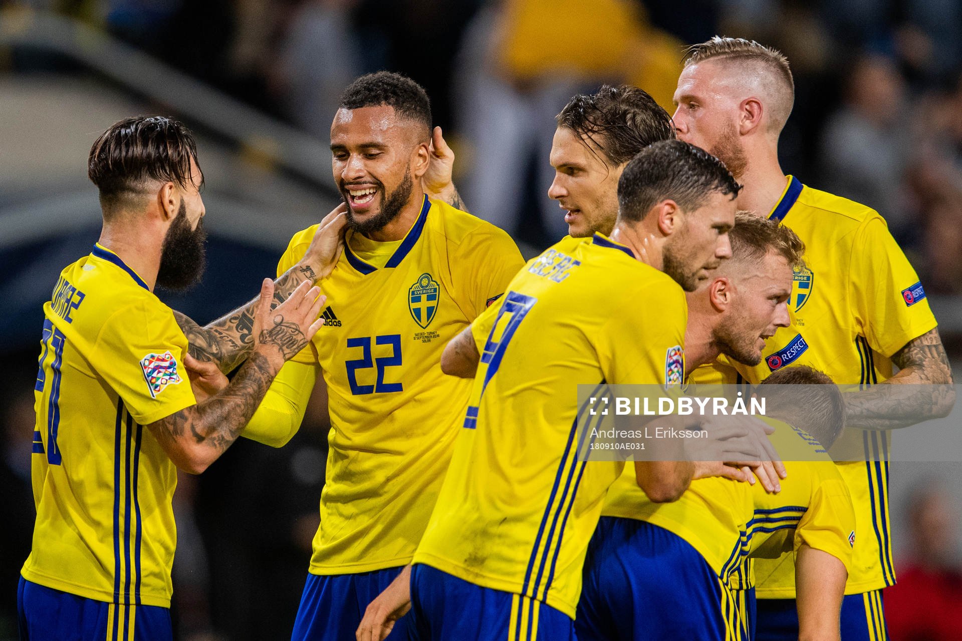 Isaac Kiese Thelin of Sweden celebrates with team mates