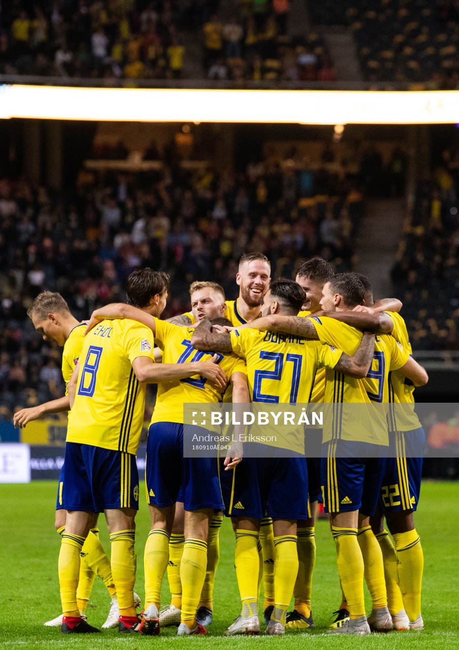 The players of Sweden celebrates