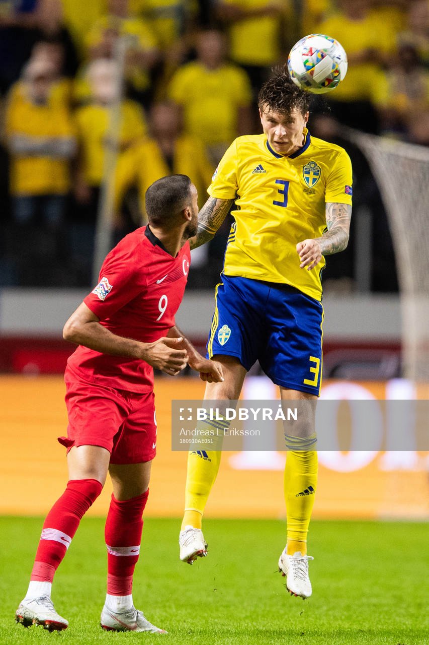 Victor Nilsson Lindelöf of Sweden and Cenk Tosun of Turkey