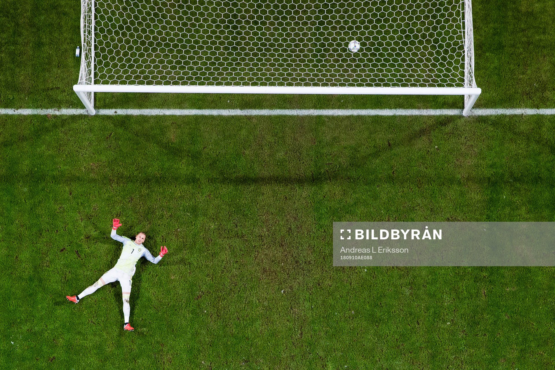 Goalkeeper Robin Olsen of Sweden looks dejected