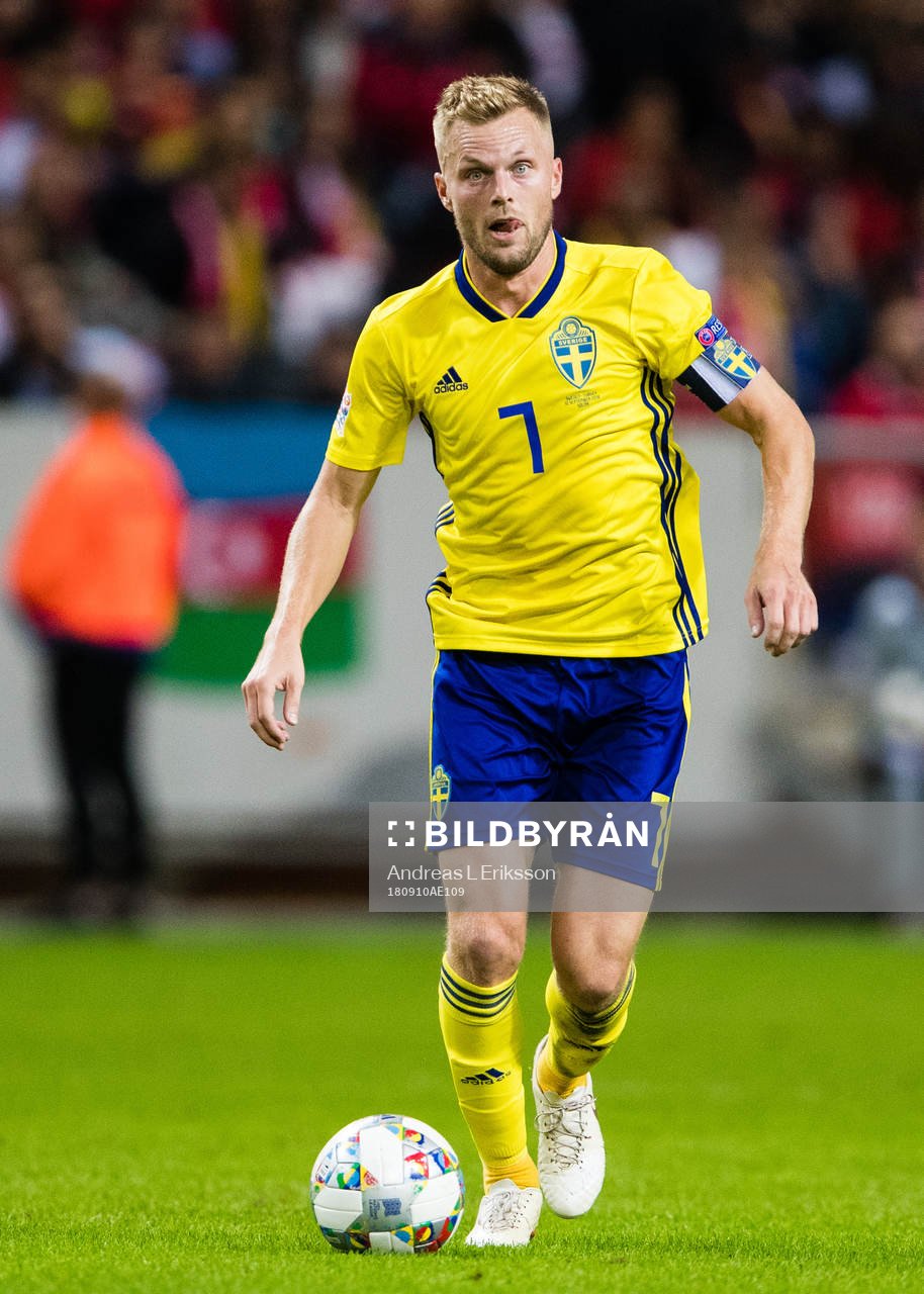 Sebastian Larsson of Sweden