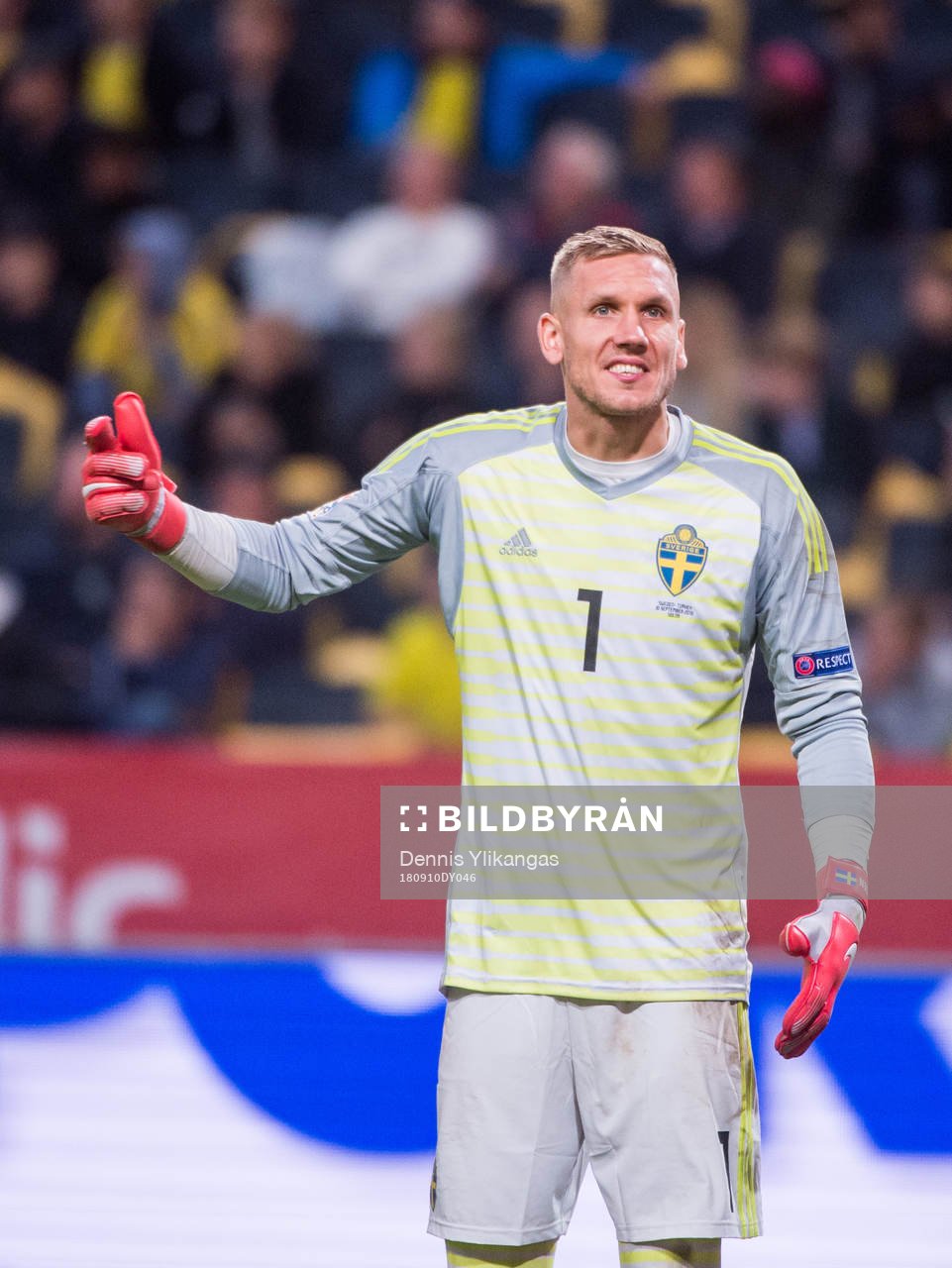 goalkeeper Robin Olsen