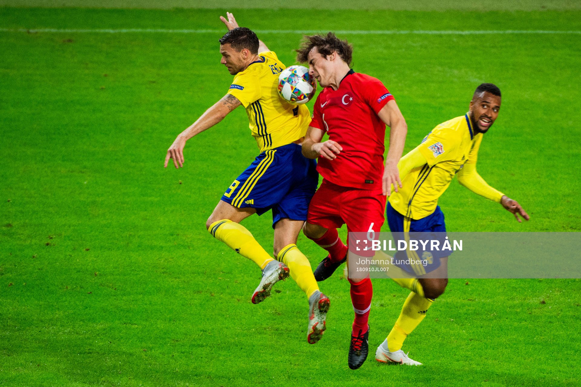 Marcus Berg and Isaac Kiese Thelin of Sweden against Caglar