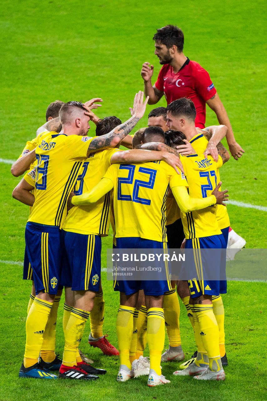 The players of Sweden celebrates