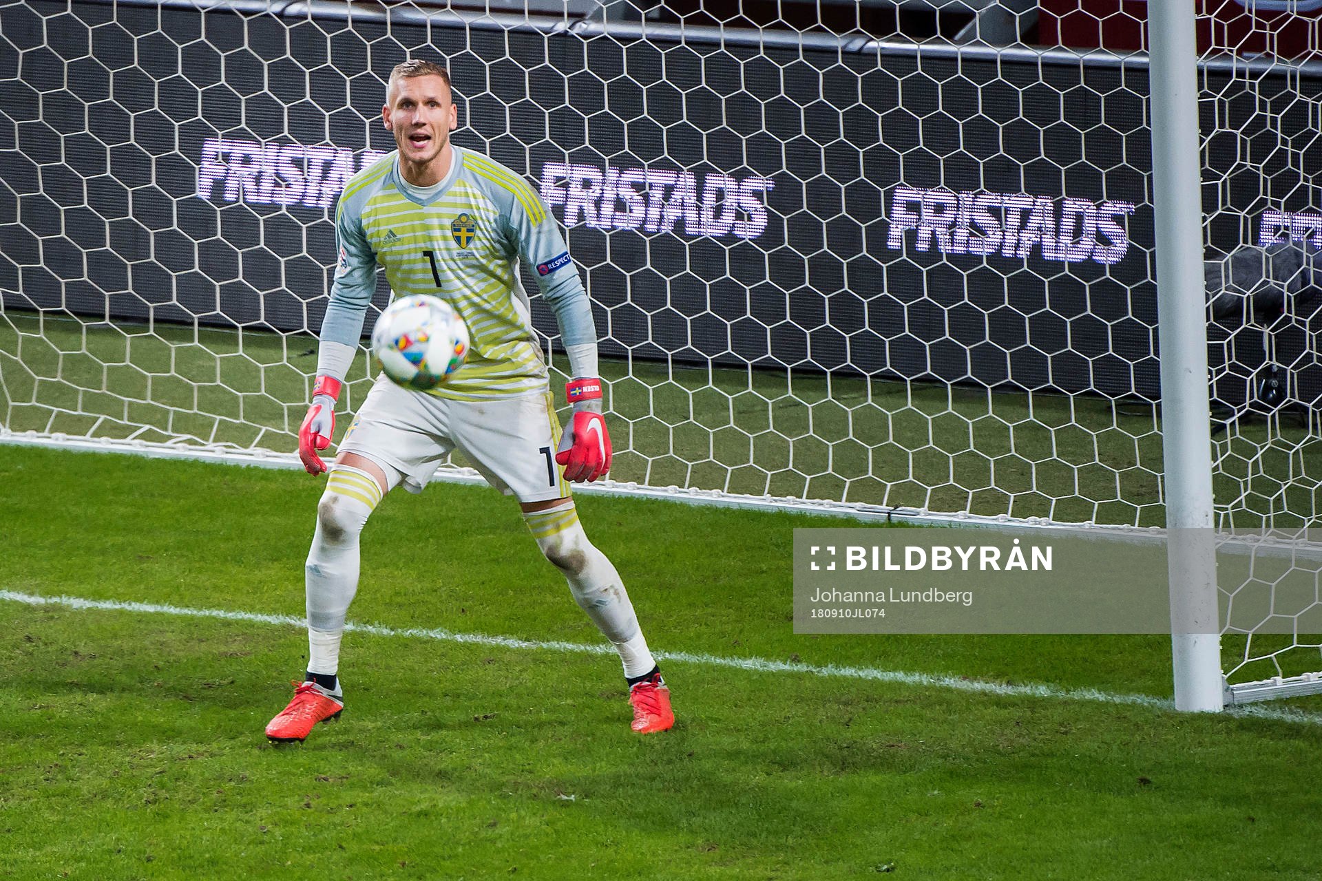 goalkeeper Robin Olsen of Sweden