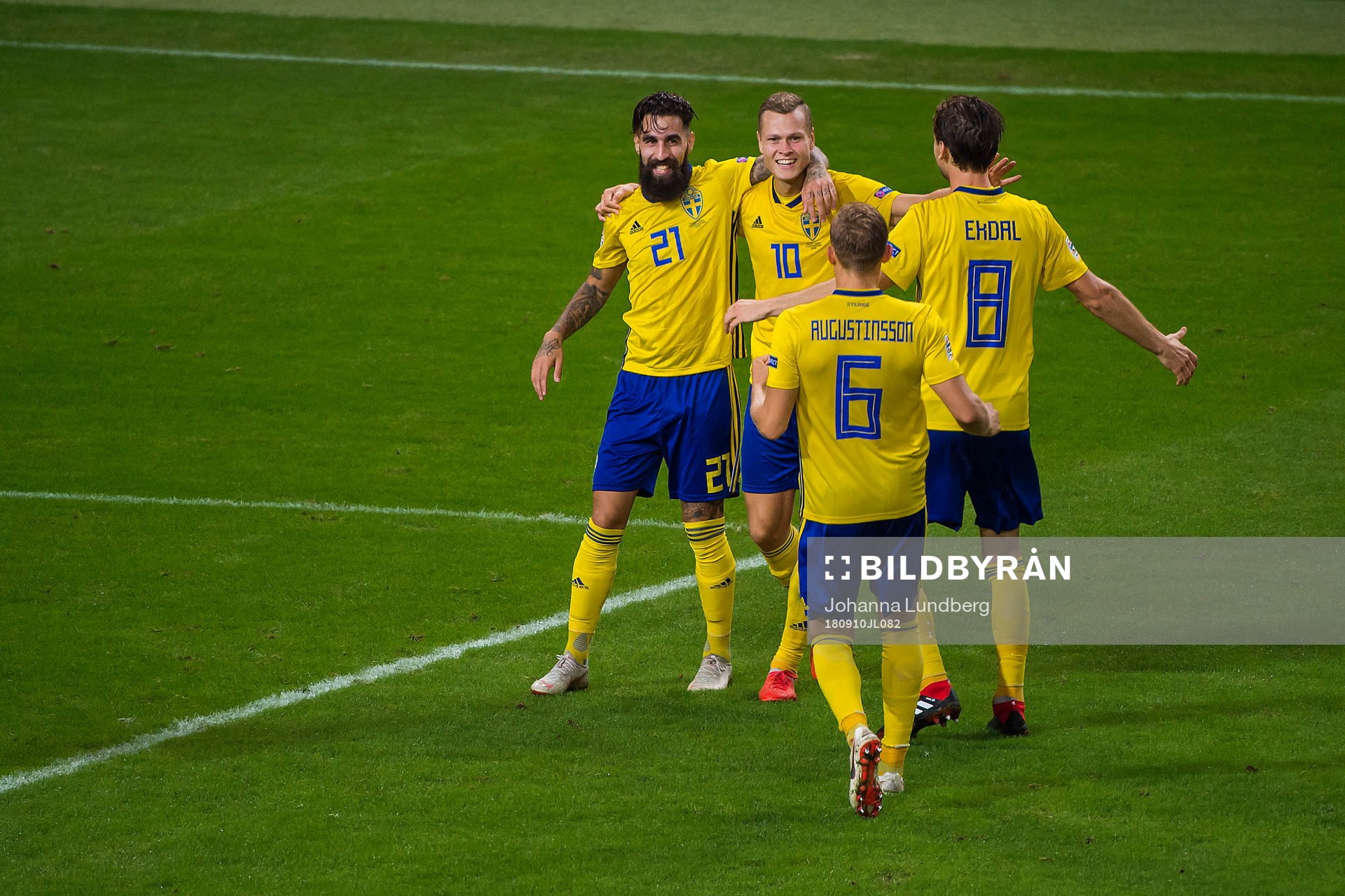 Marcus Berg , Jimmy Durmaz , Albin Ekdal and Ludwig Augustinsson celebrates with Viktor Claesson after the 2-0 goal  during the Nations League match between Sweden and Turkey on september 10, 2018 in Stockholm.
