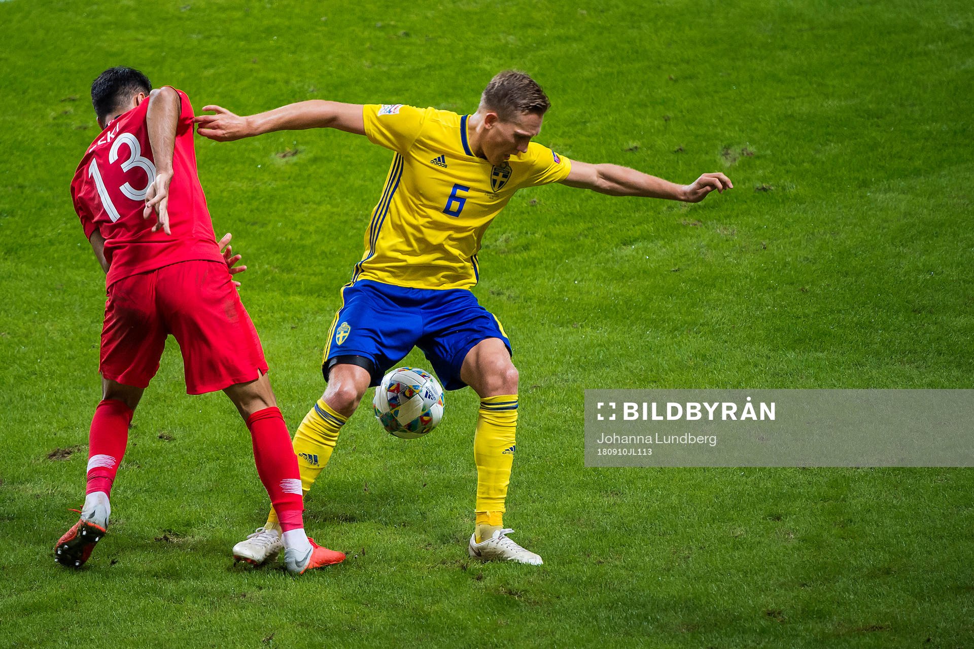 Zeki Celik of Turkey and Ludwig Augustinsson of Sweden