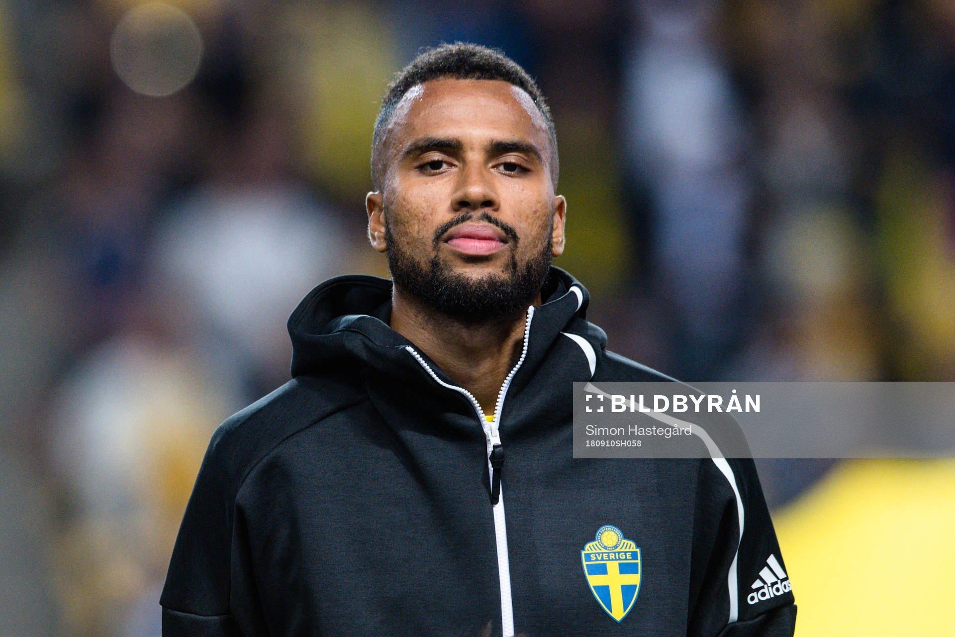 Isaac Kiese Thelin  of Sweden prior the Nations League