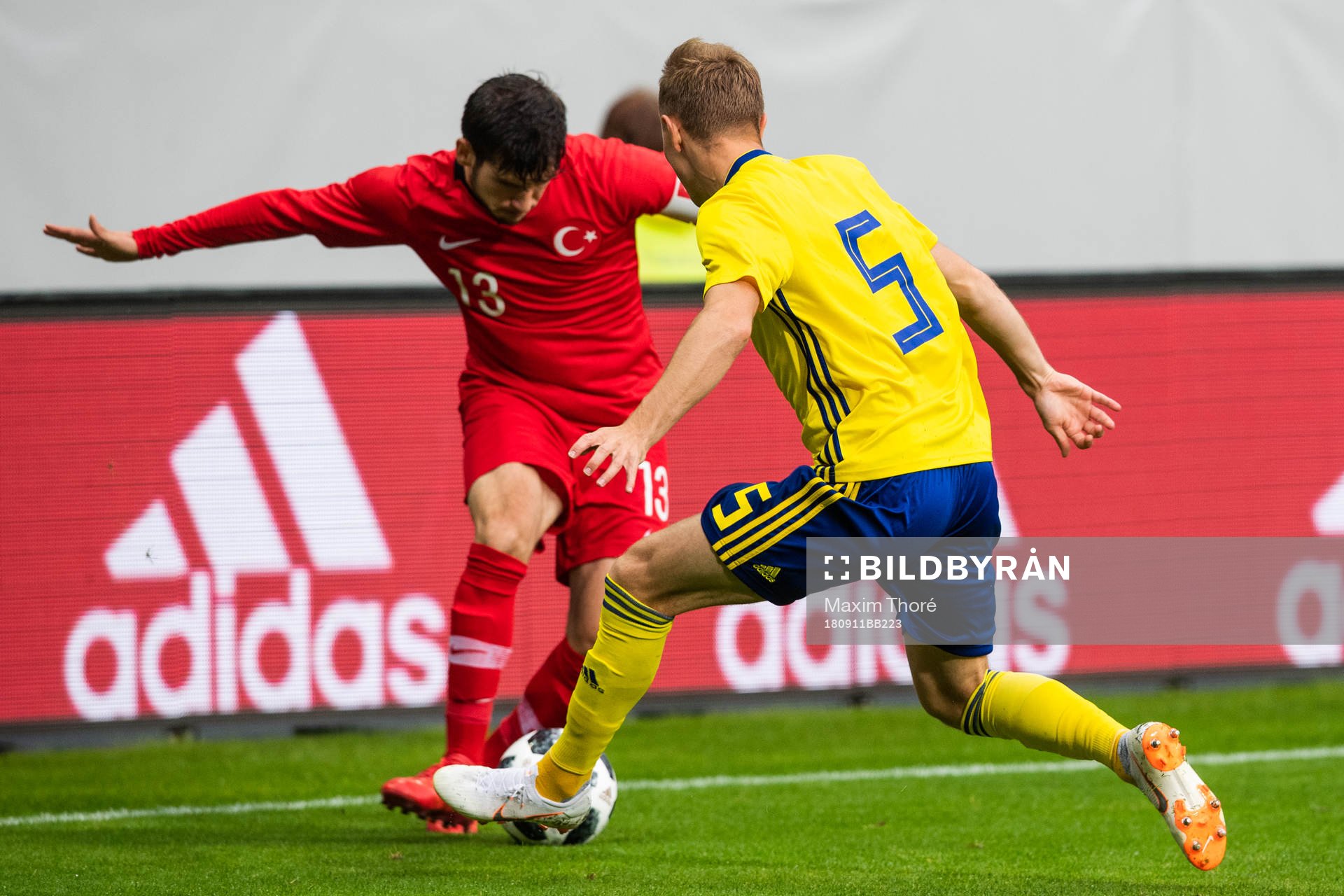 Turkiets Melih Okutan och Sveriges Joel Andersson