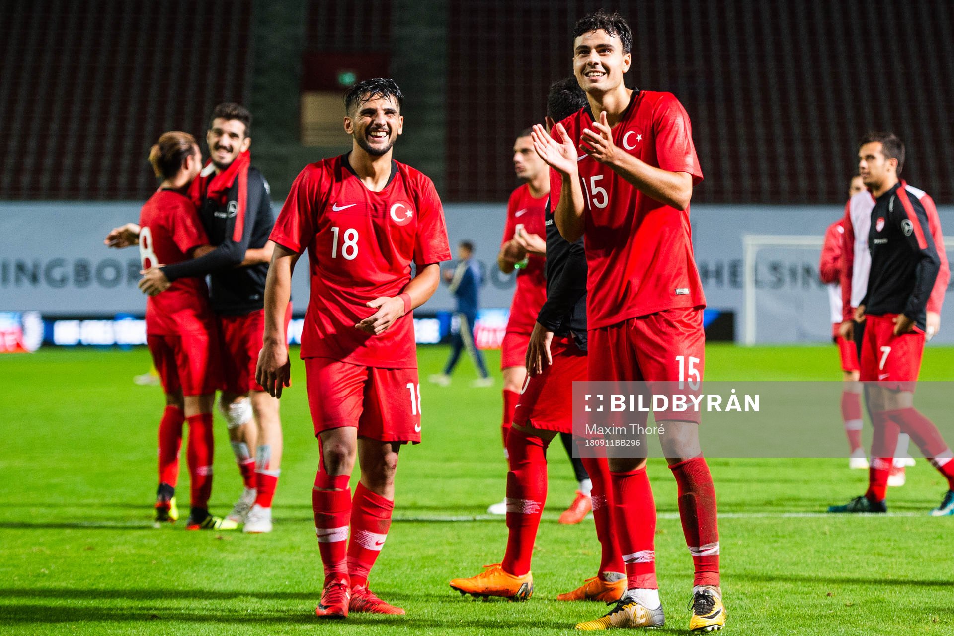 Turkiets Abdurrahim Dursun, Deniz Hümmet jublar
