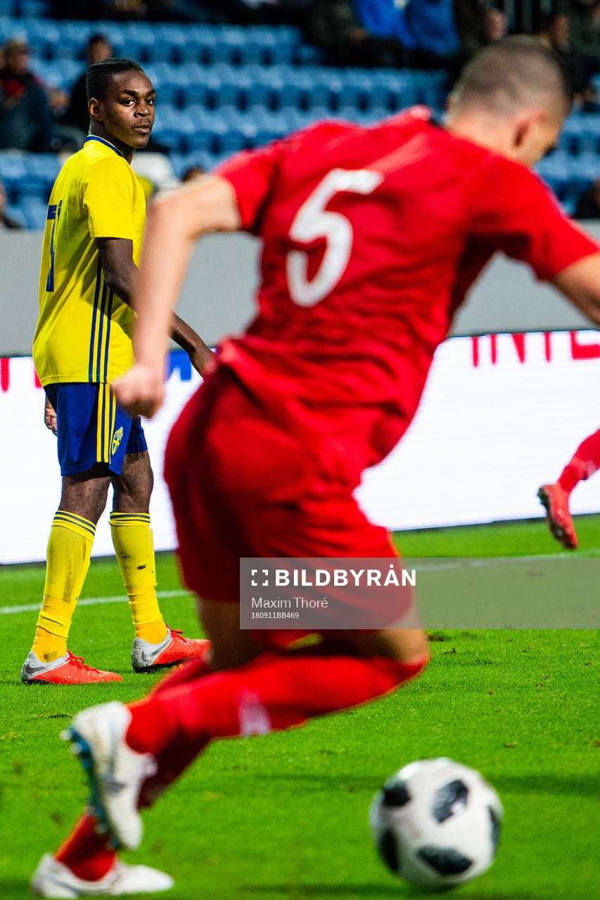 Sveriges Joel Asoro och Turkiets Merih Demiral