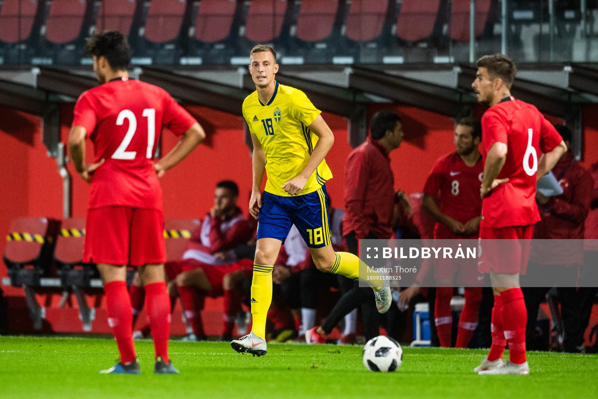 Sveriges Gustaf Nilsson byts in