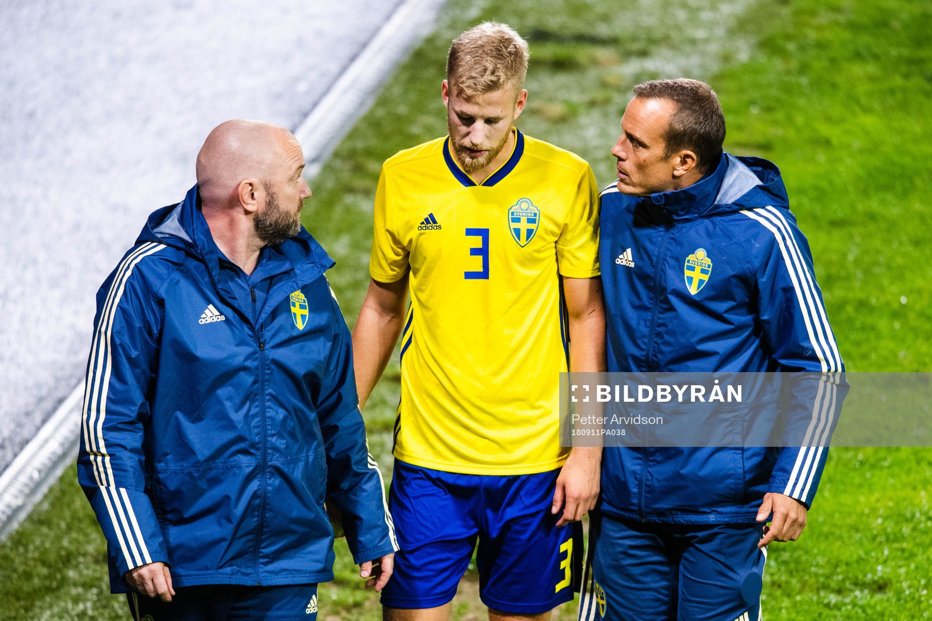 Sveriges Filip Dagerstål med lälkarteamet