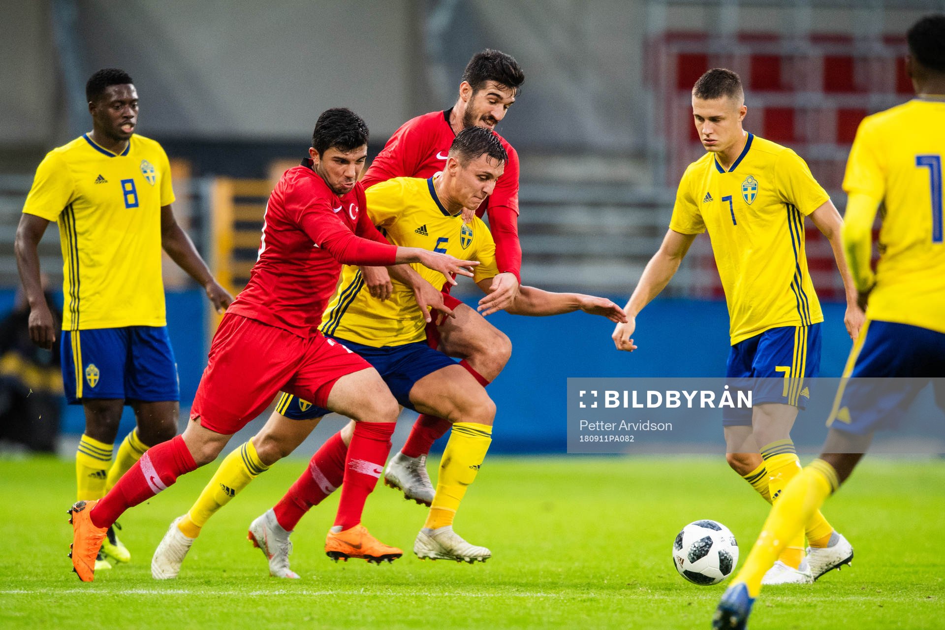 Turkiets Muhayer Oktay och Kubilay Kanatsizkus i kamp om