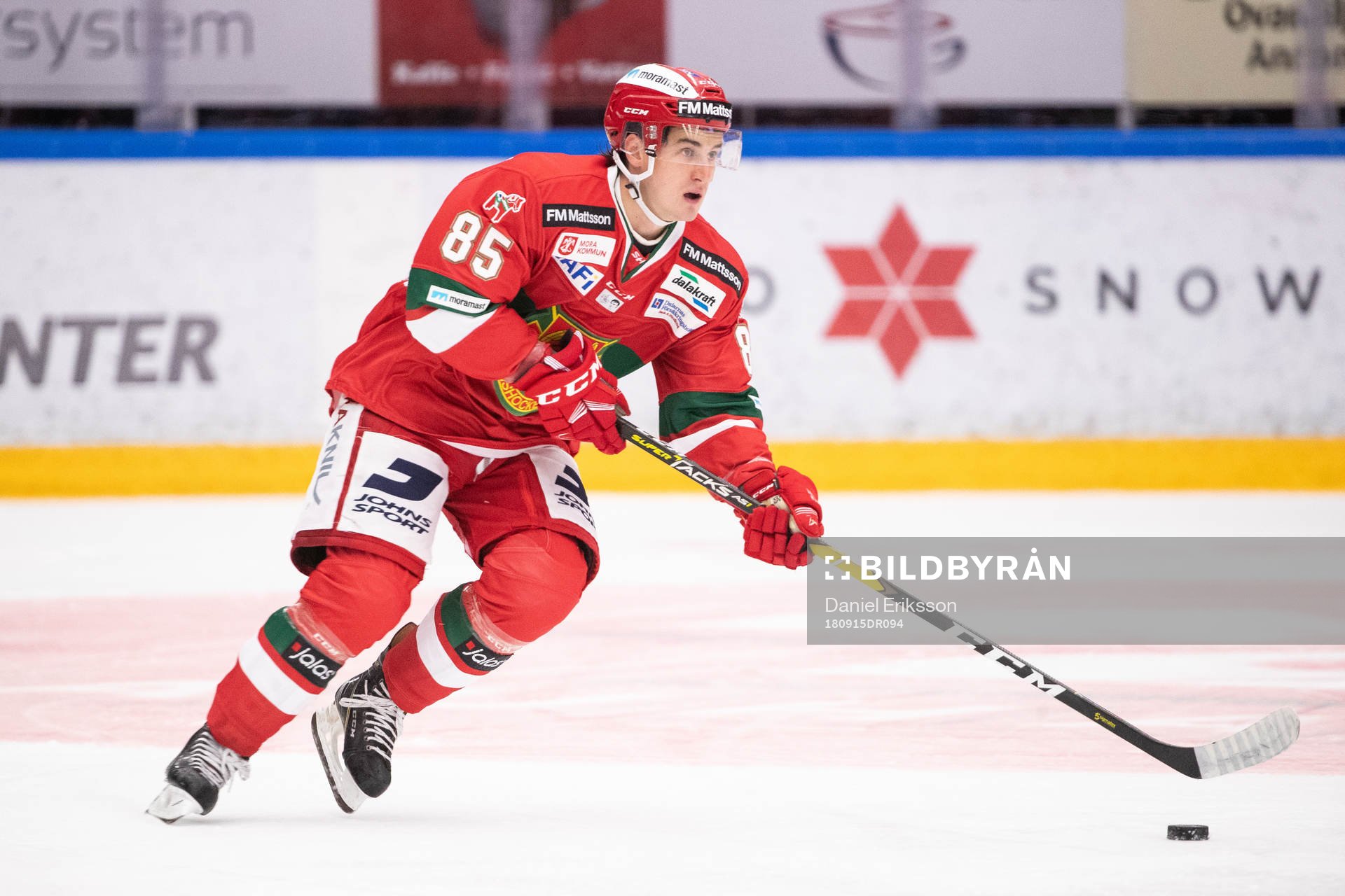 Moras Michael Haga  i ishockeymatchen i SHL mellan Mora och