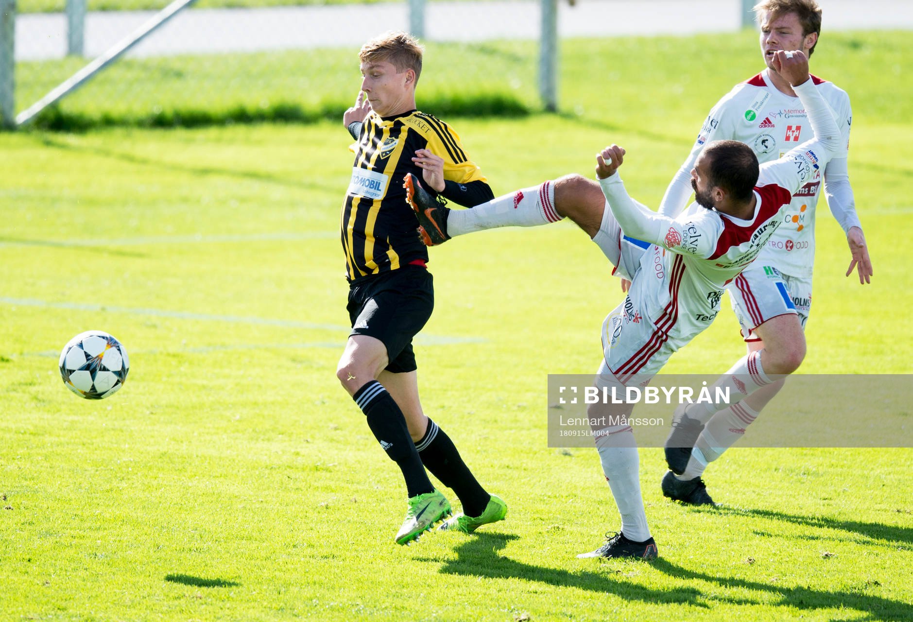 IFK Hässleholms Lucas Johnsson i matchen i division 2