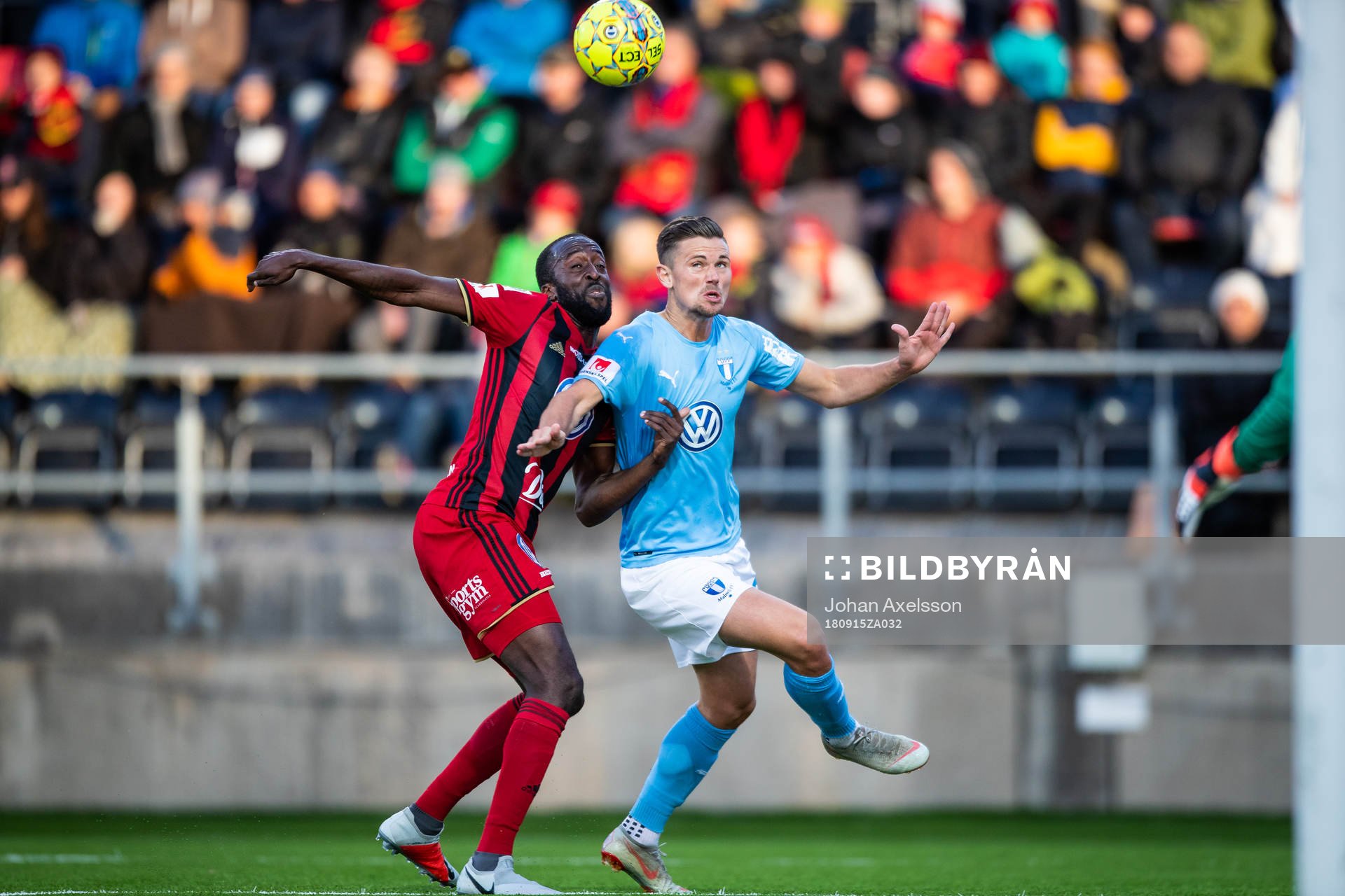 Östersunds Ronald Mukiibi  och Malmö FFs Marcus Antonsson