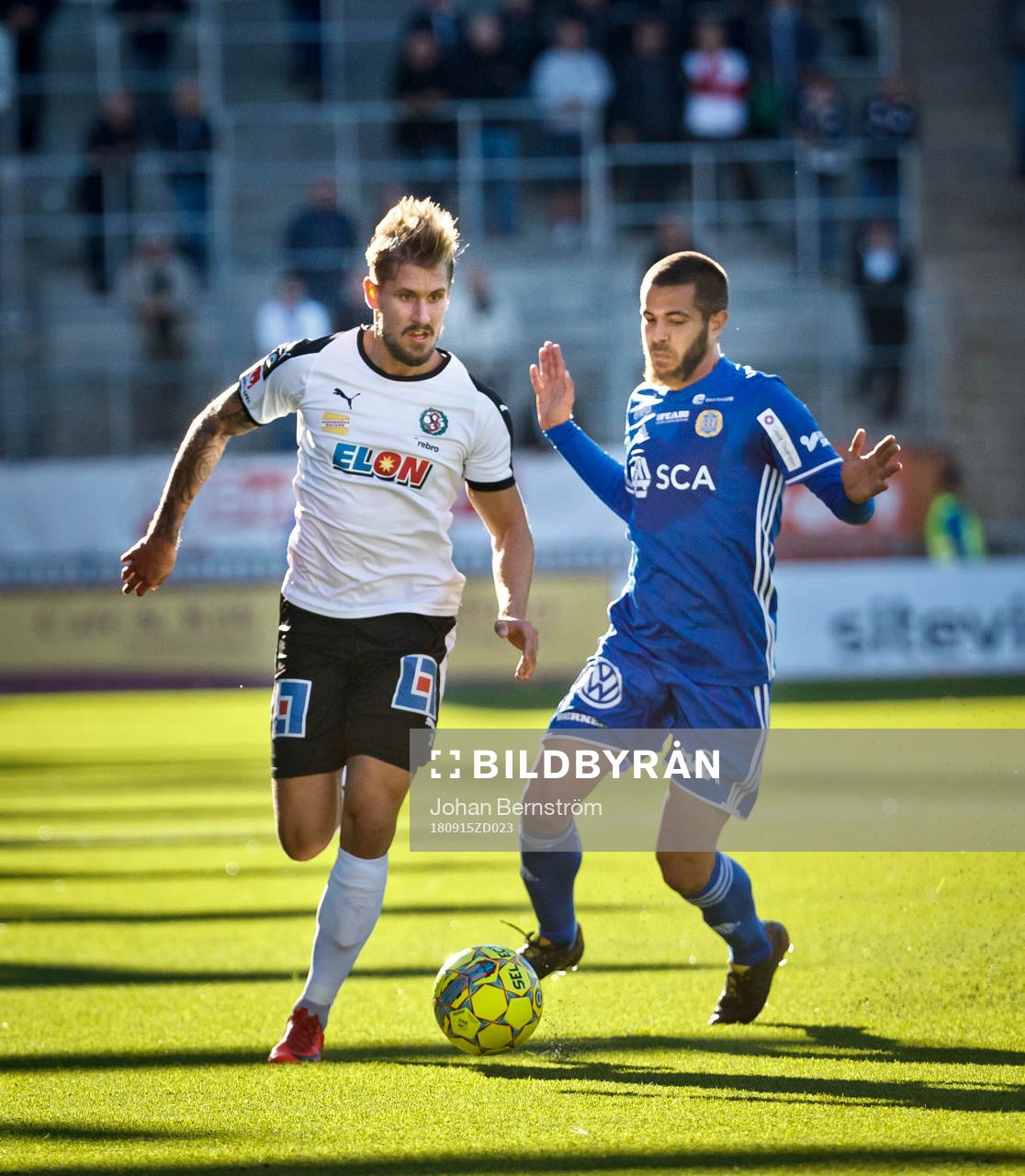 Örebros Daniel Björnkvist och Sundsvalls Juan Jose