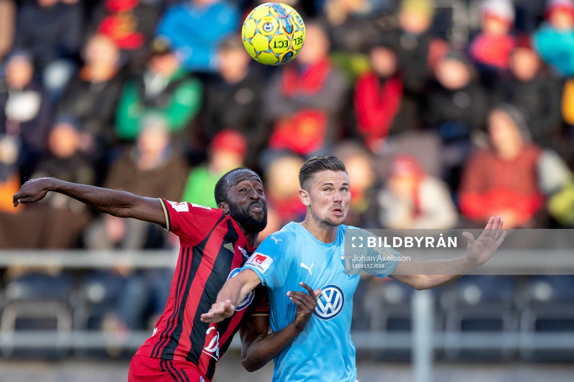Östersunds Ronald Mukiibi och Malmö FFs Marcus Antonsson