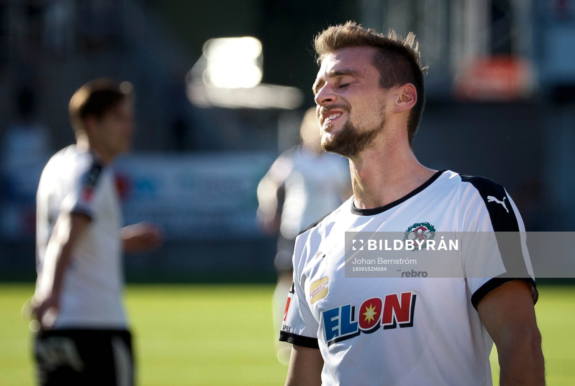 Örebros Filip Rogic deppar