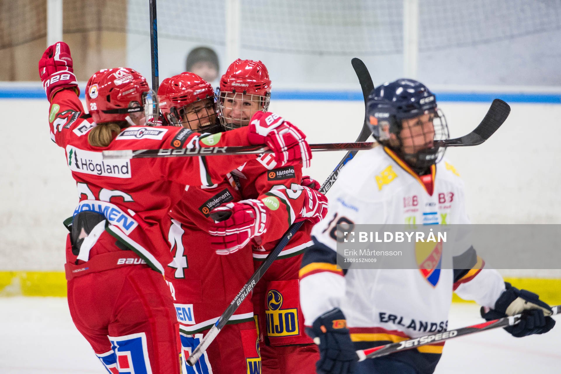 Modos Marion Allemoz, Michela Cava och Maja Grundström