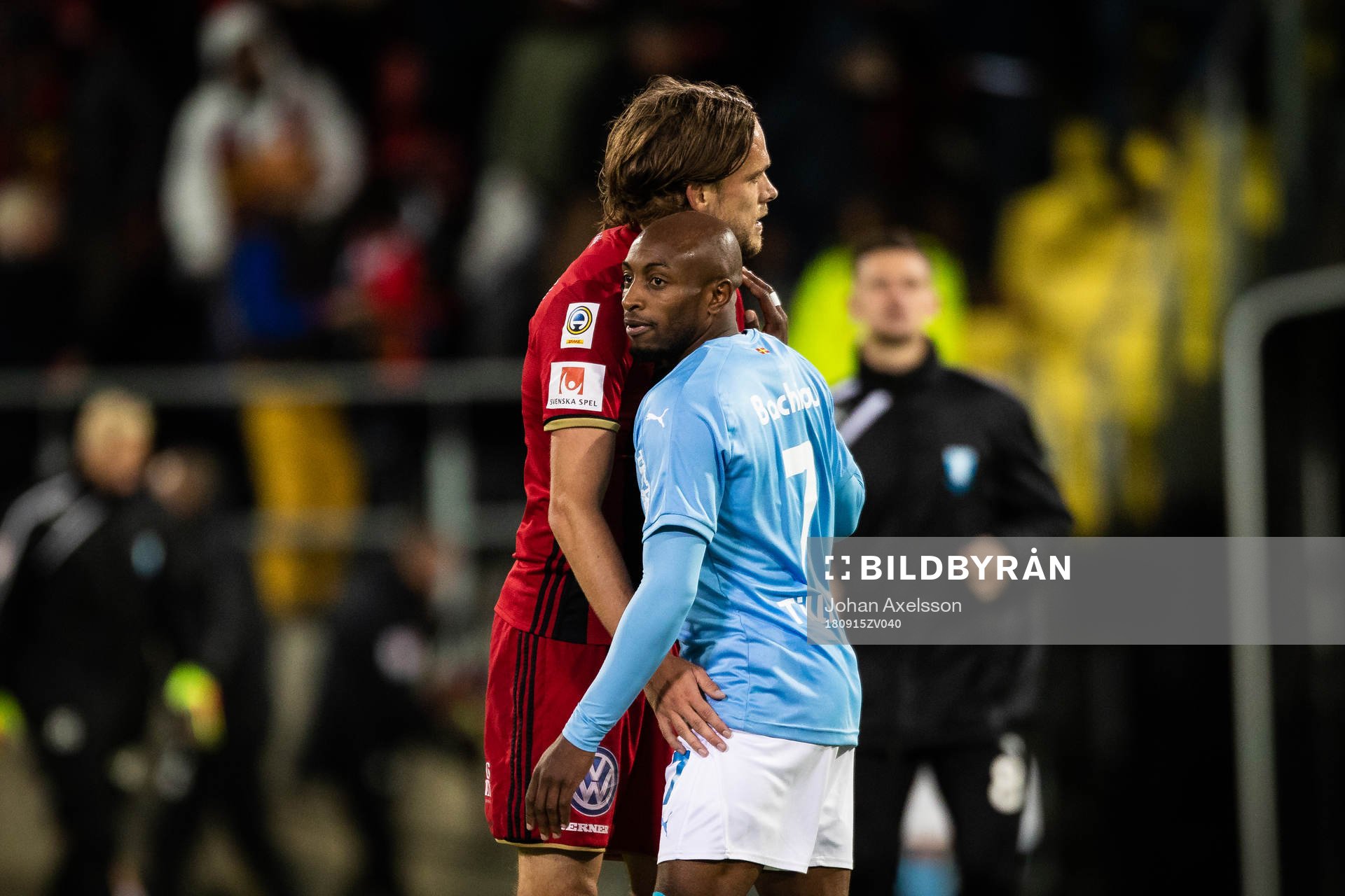 Östersunds Tom Pettersson  och Malmö FFs Fouad Bachirou