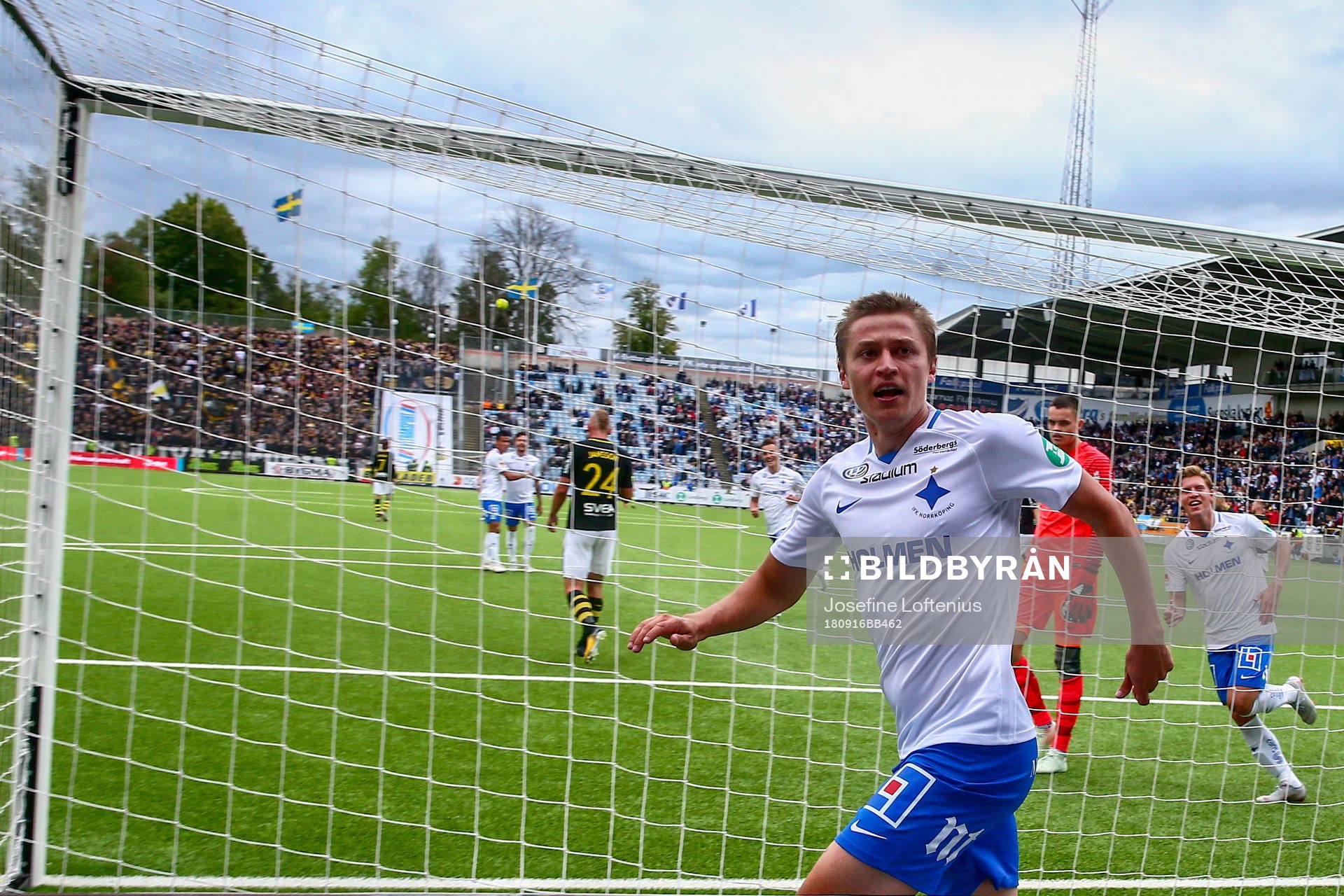 Norrköpings Simon Thern jublar