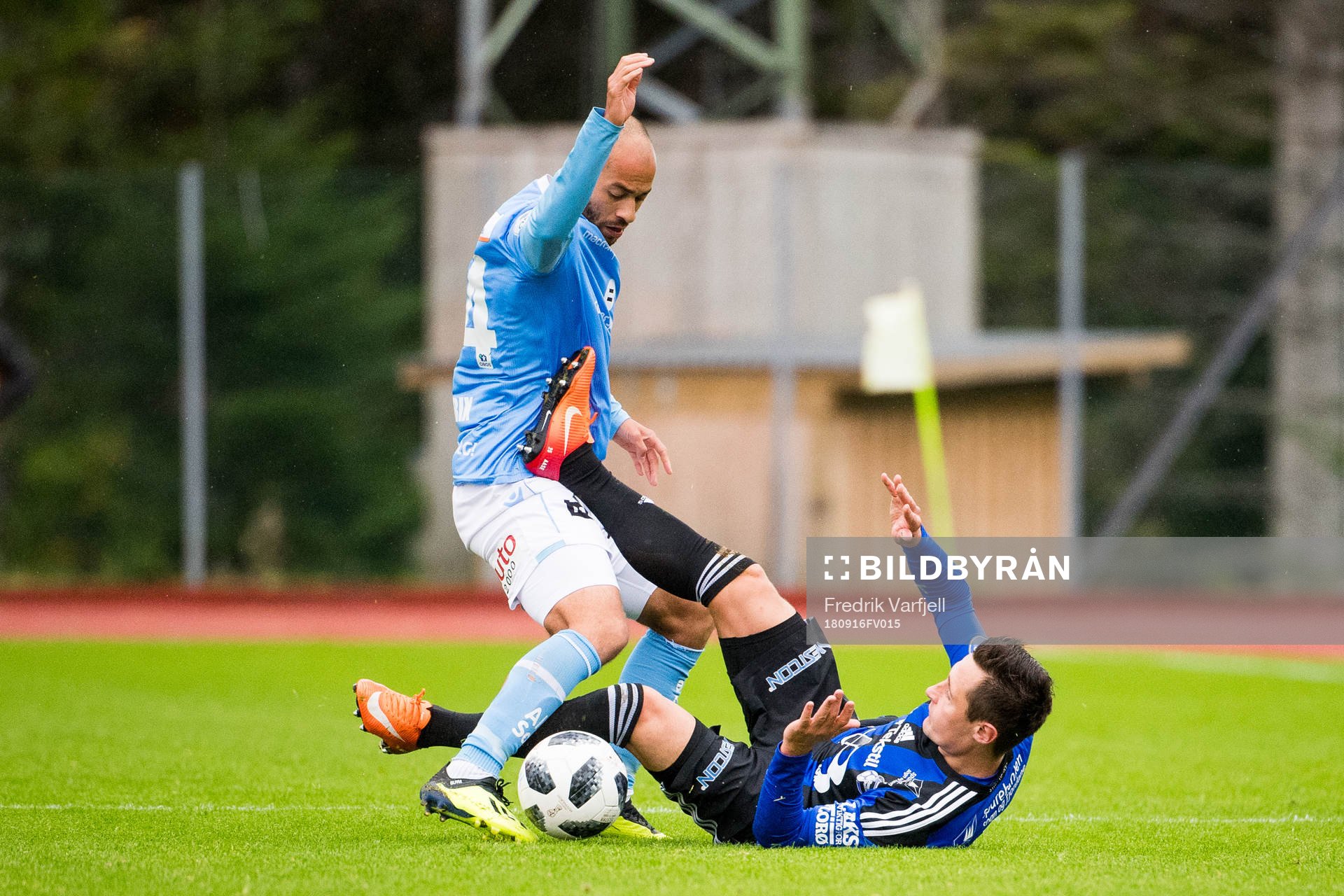 Kristian Brix of Sandnes Ulf and Peter Aase of Florø