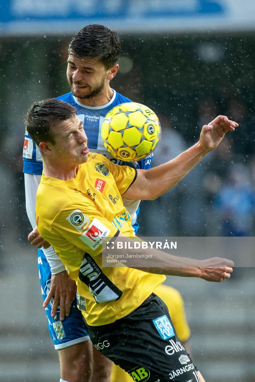 Elfsborgs Simon Olsson och IFK Göteborgs Fredrik Oldrup