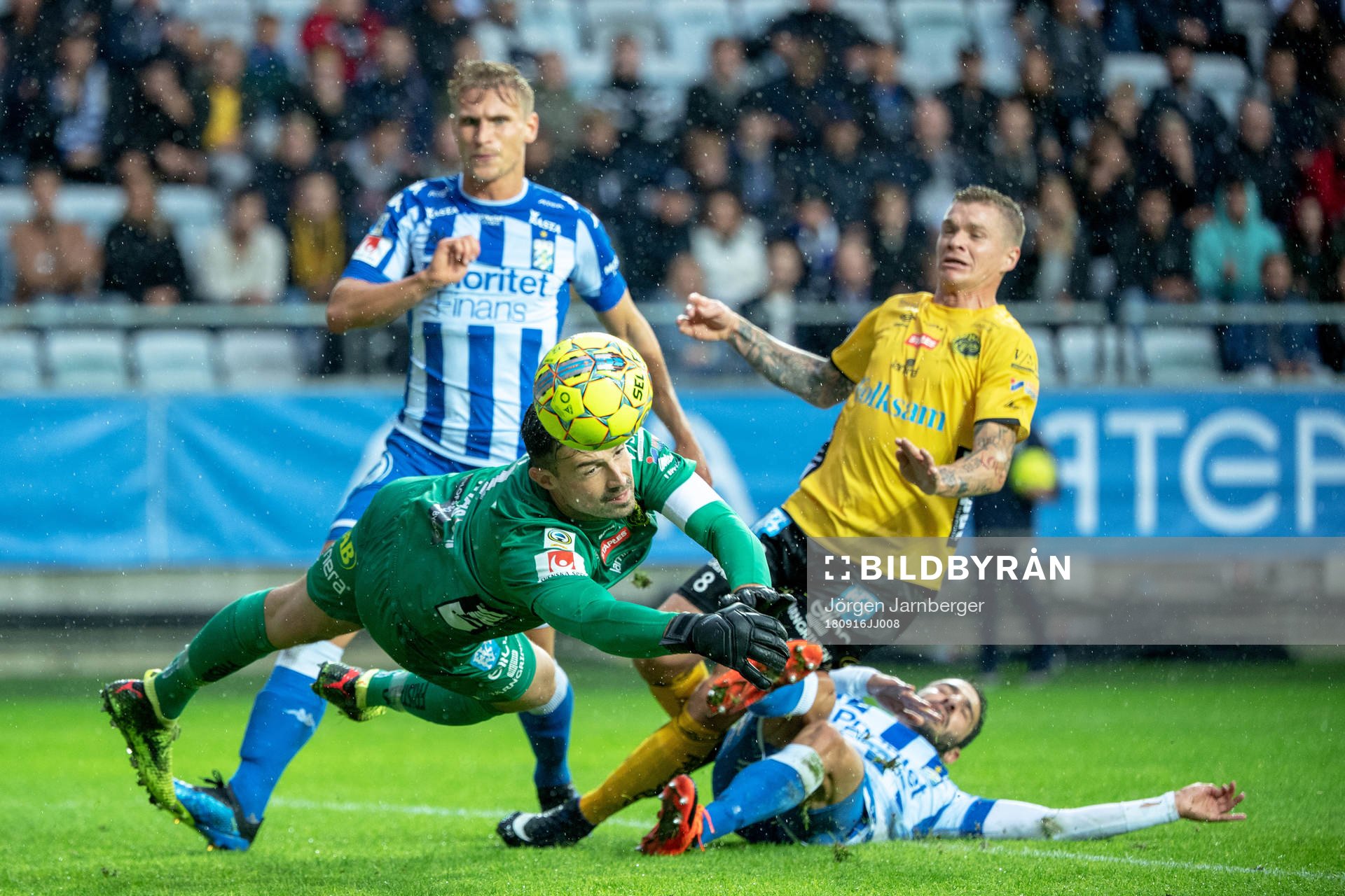 IFK Göteborgs Carl Starfelt och Victor Wernersson och