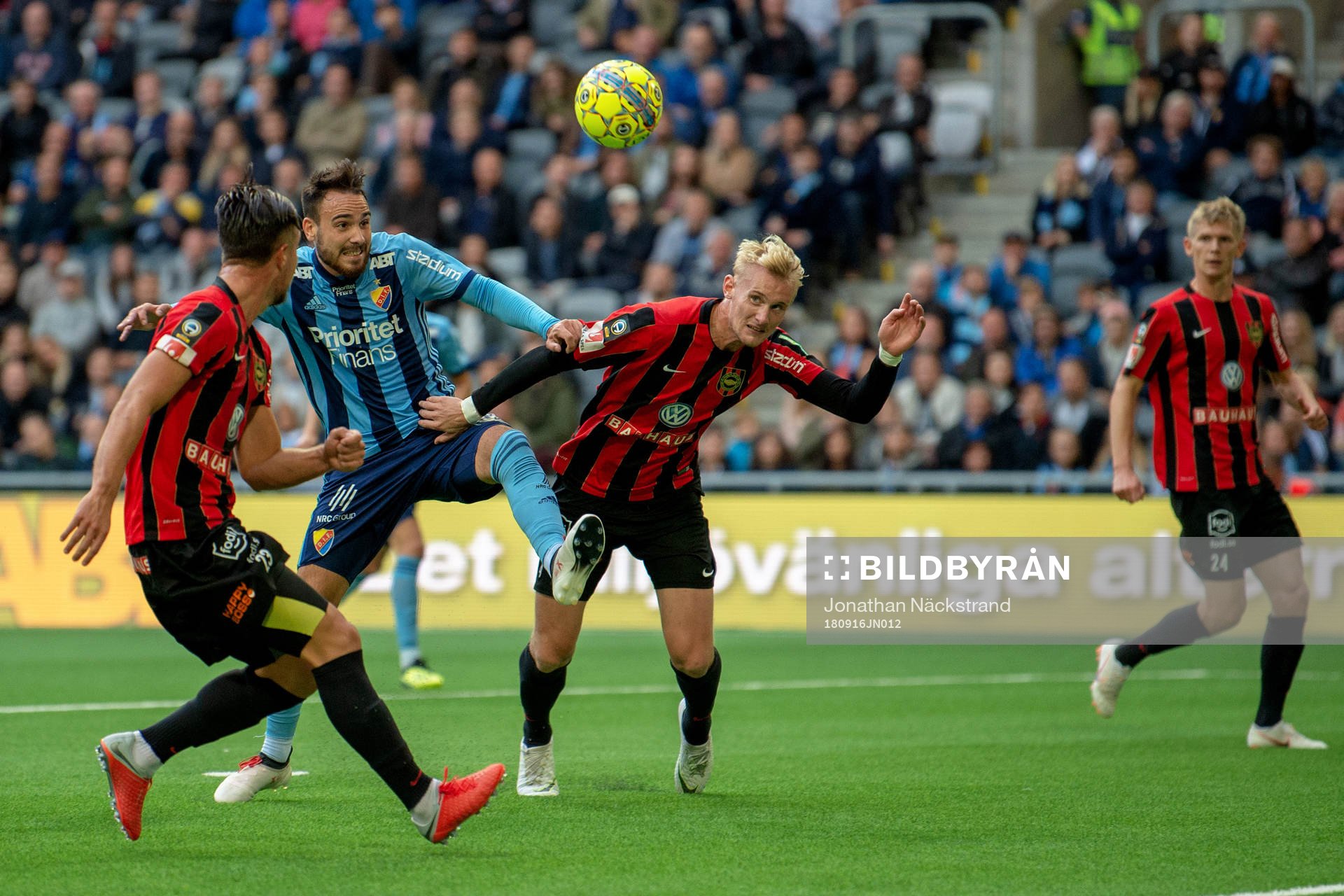 Djurgårdens Dzenis Kozica  och Brommapojkarnas Ludvig