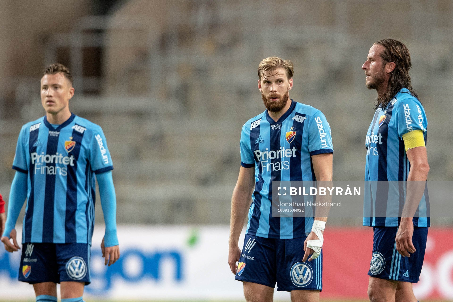 Djurgårdens Jonas Olsson deppar fotbollsmatchen i