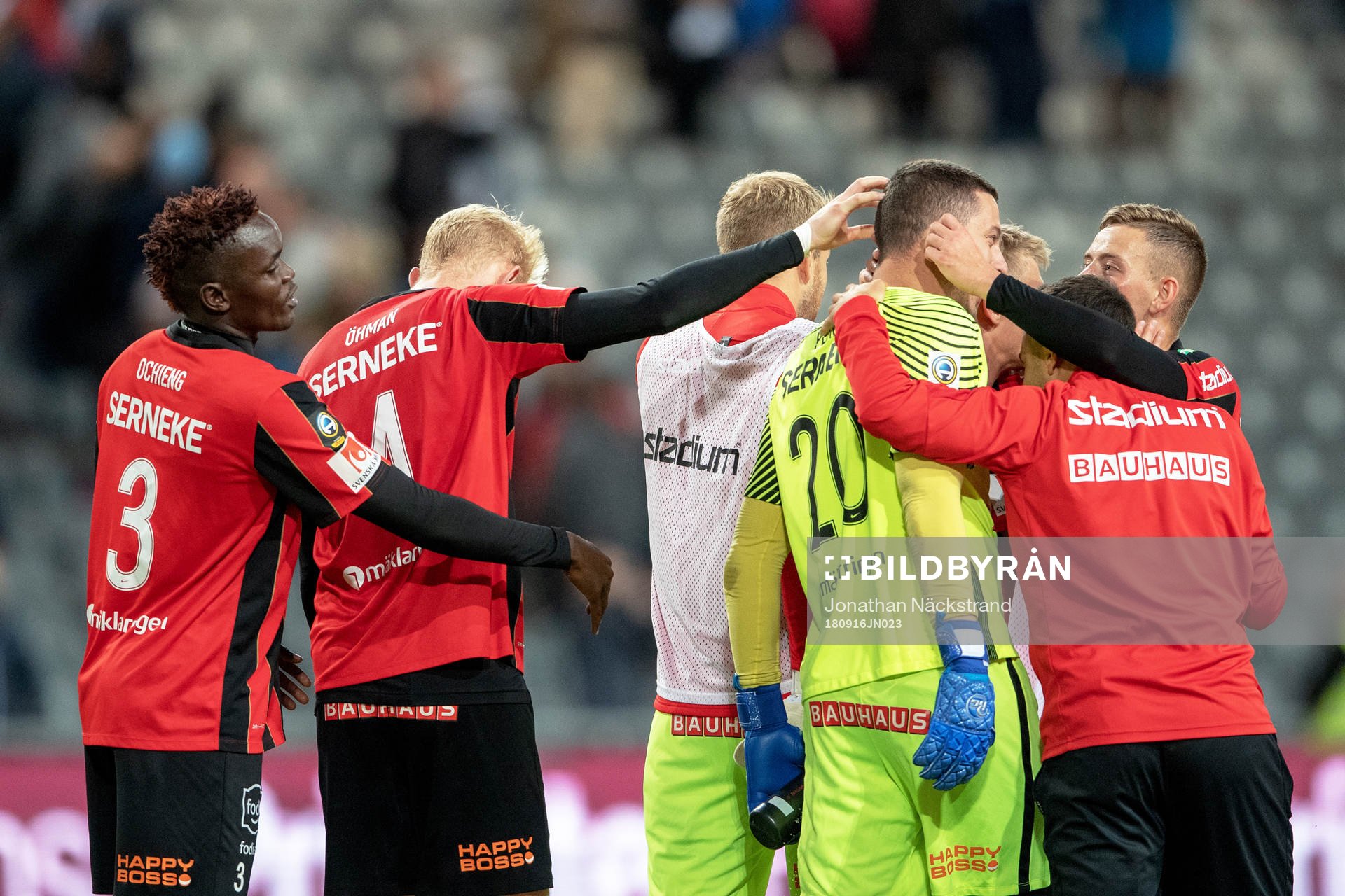 Brommapojkarnas spelare jublar