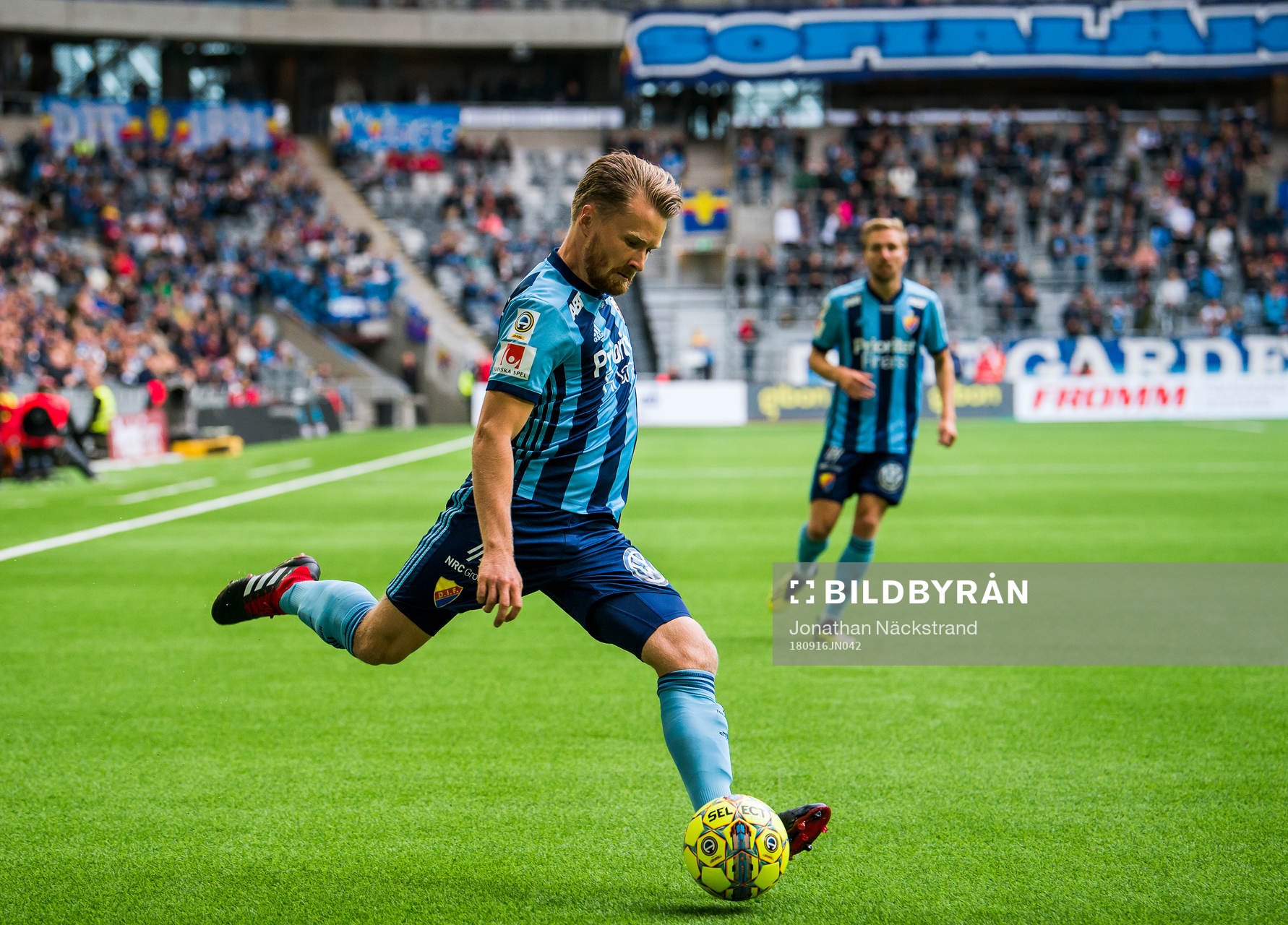 Djurgårdens Jacob Une Larsson
